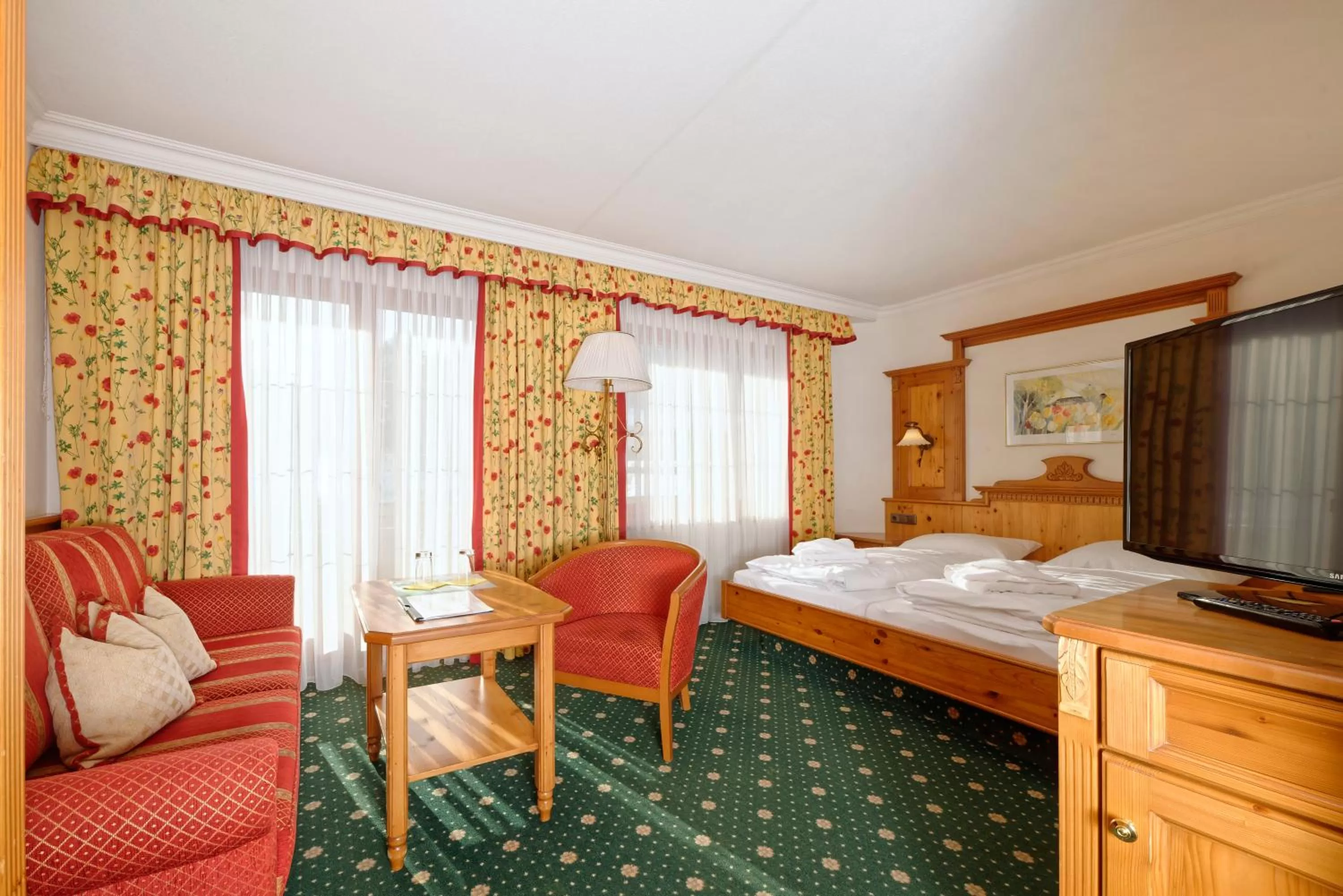 Bed in Ortnerhof - Ihr Zuhause am Fuße der Alpen