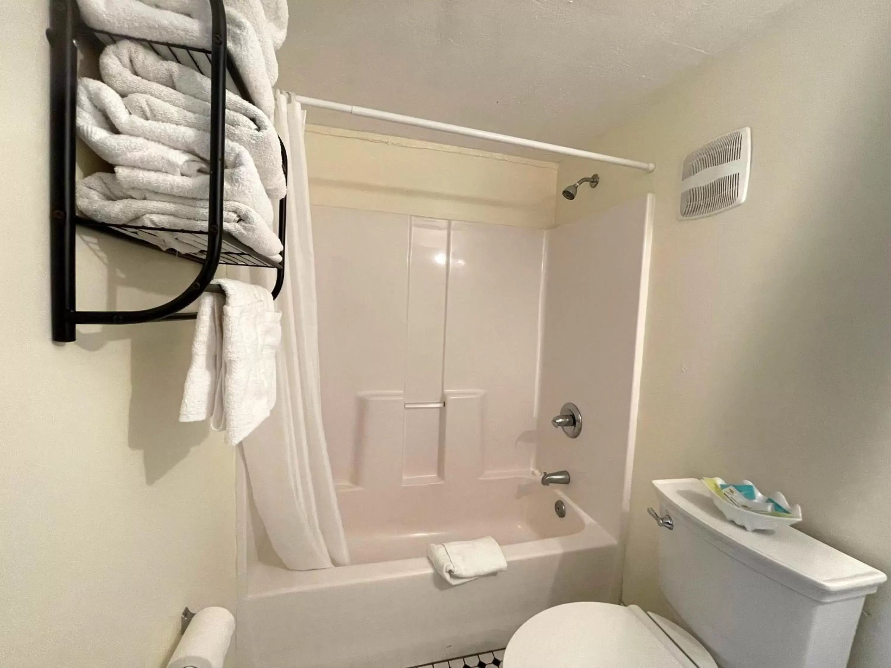 Bathroom in Magic Beach Motel - Vilano Beach, Saint Augustine