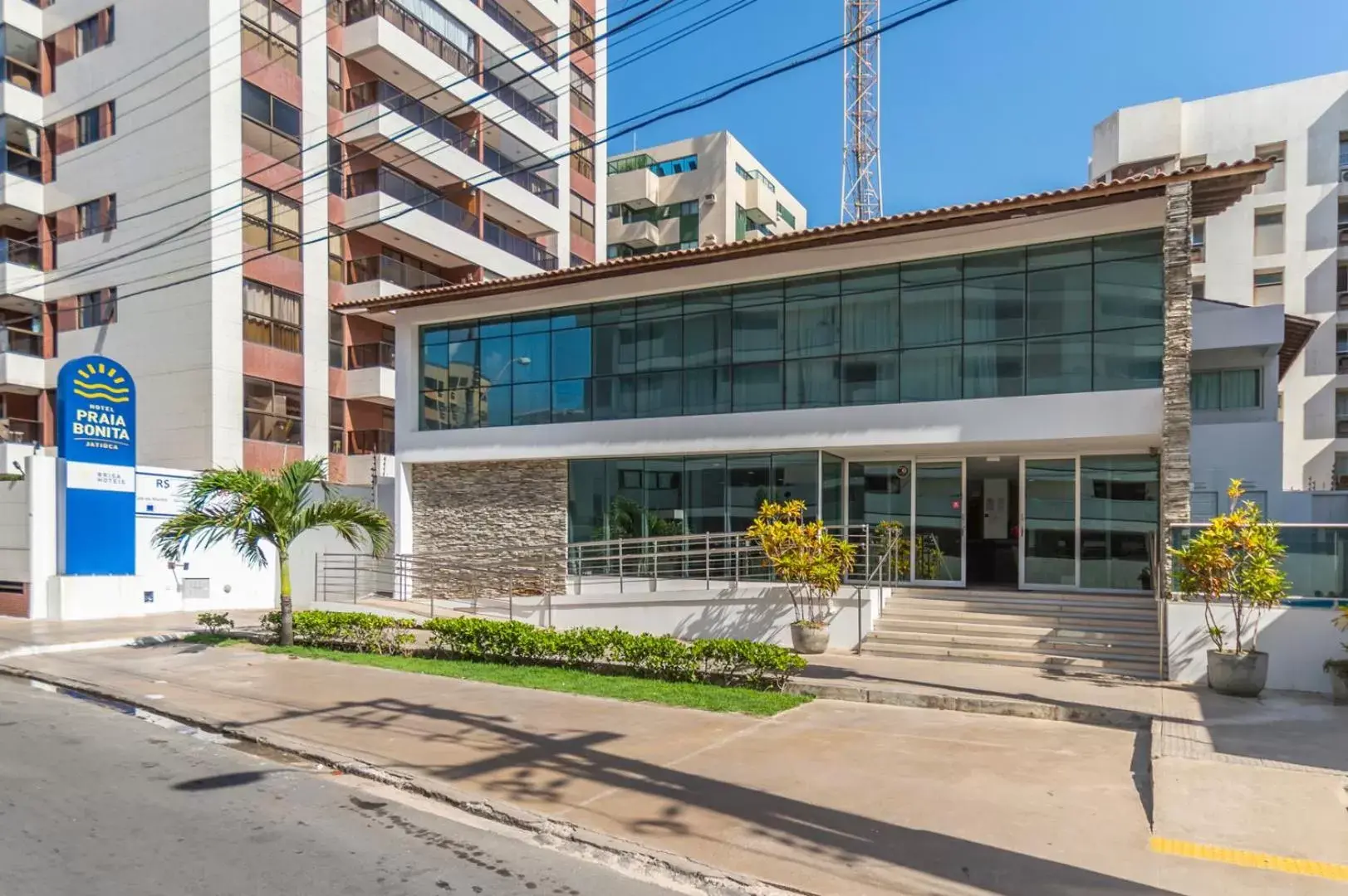 Facade/entrance, Property Building in Hotel Praia Bonita Jatiúca