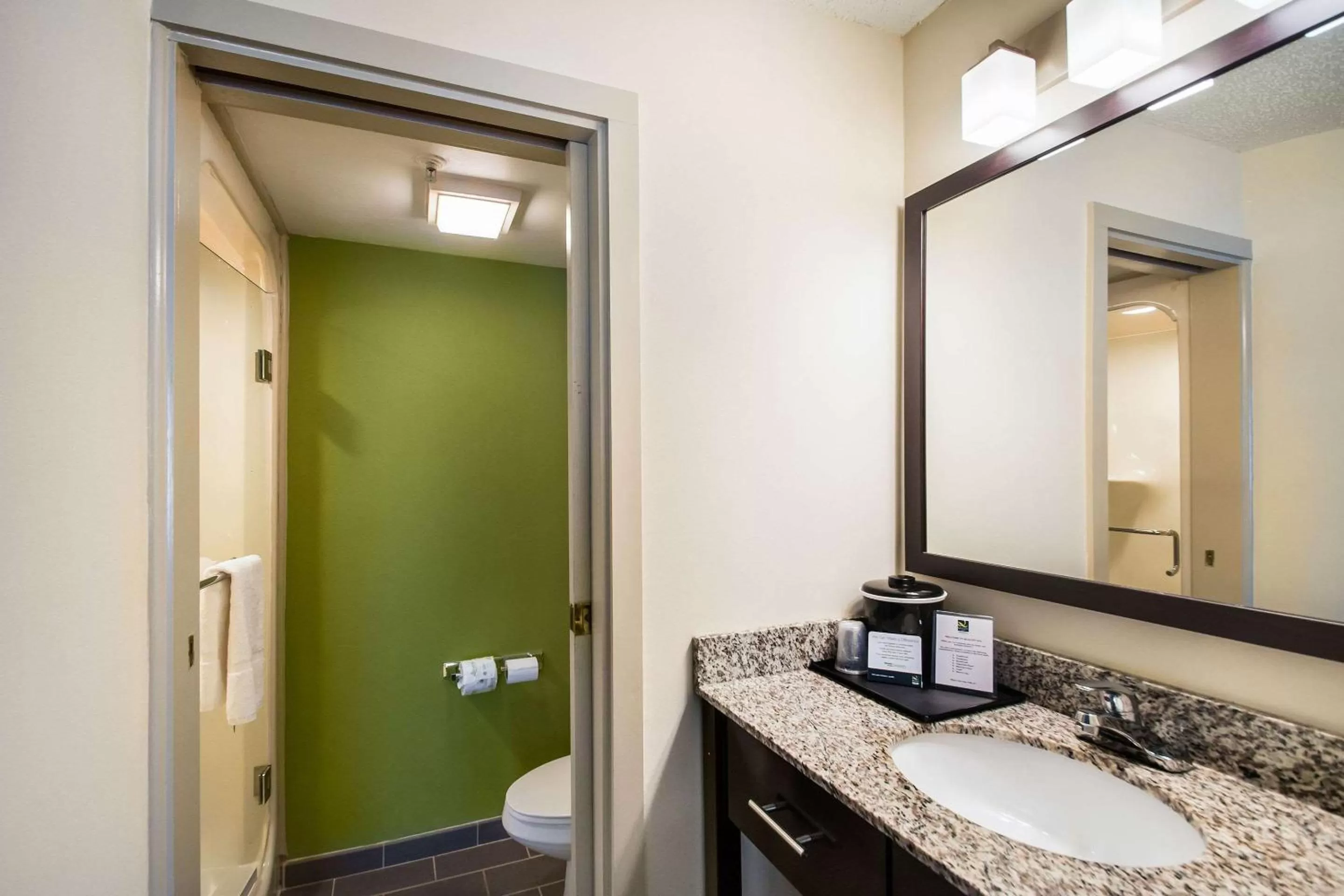 Bathroom in Quality Inn Grasonville near Kent Island