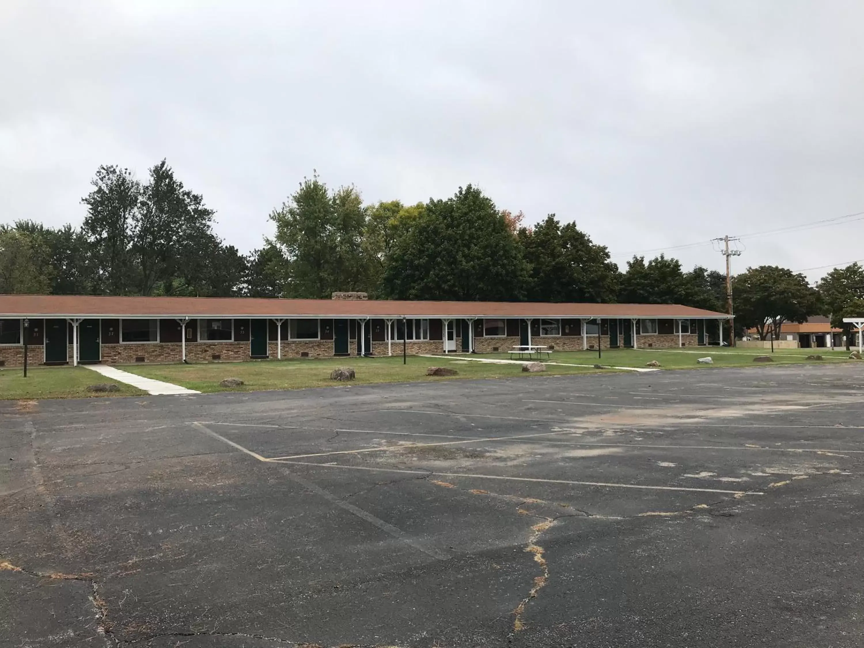 Property building in Spinning Wheel Motel