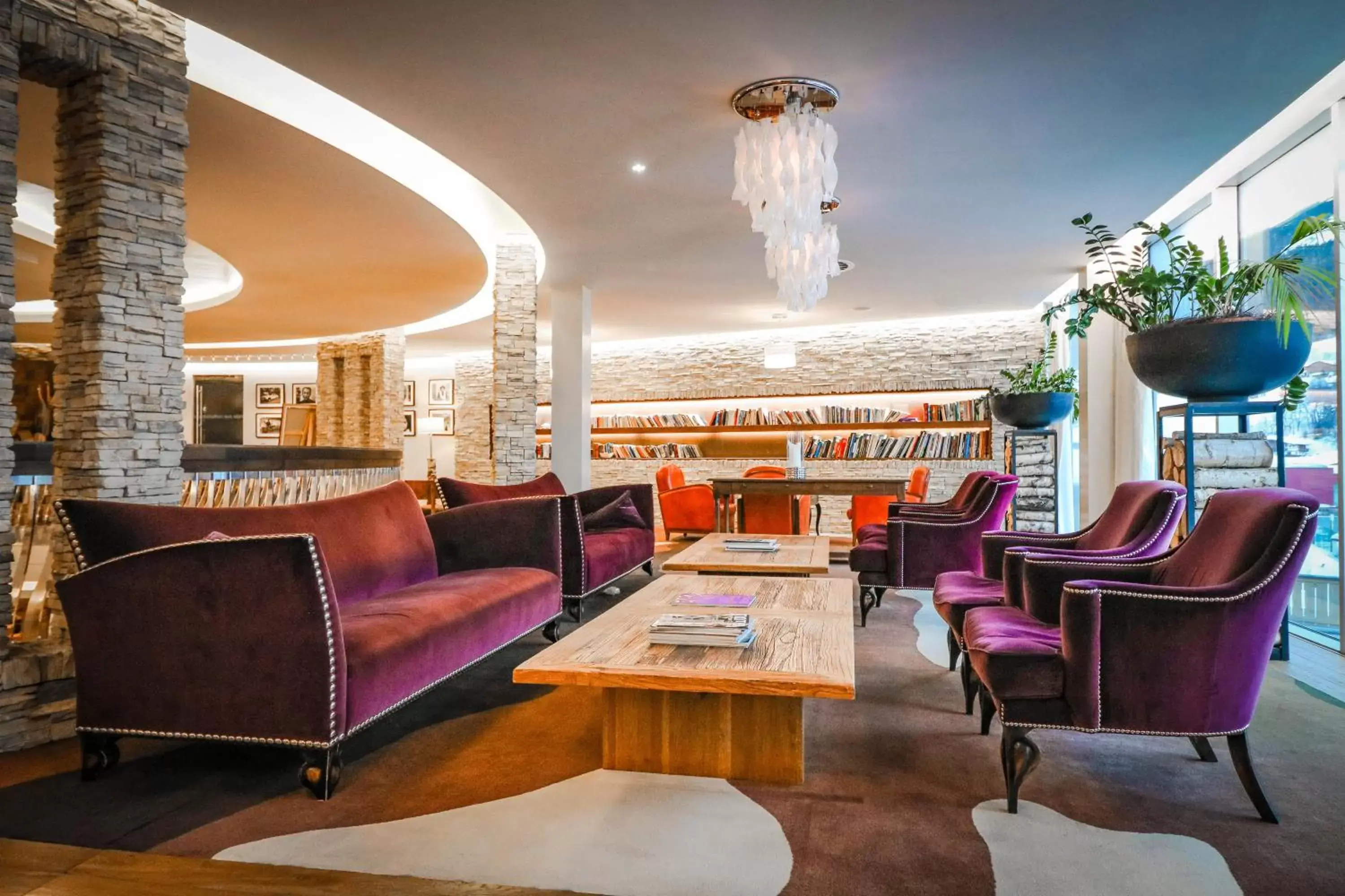 Communal lounge/ TV room, Lounge/Bar in Hotel Alpine Palace