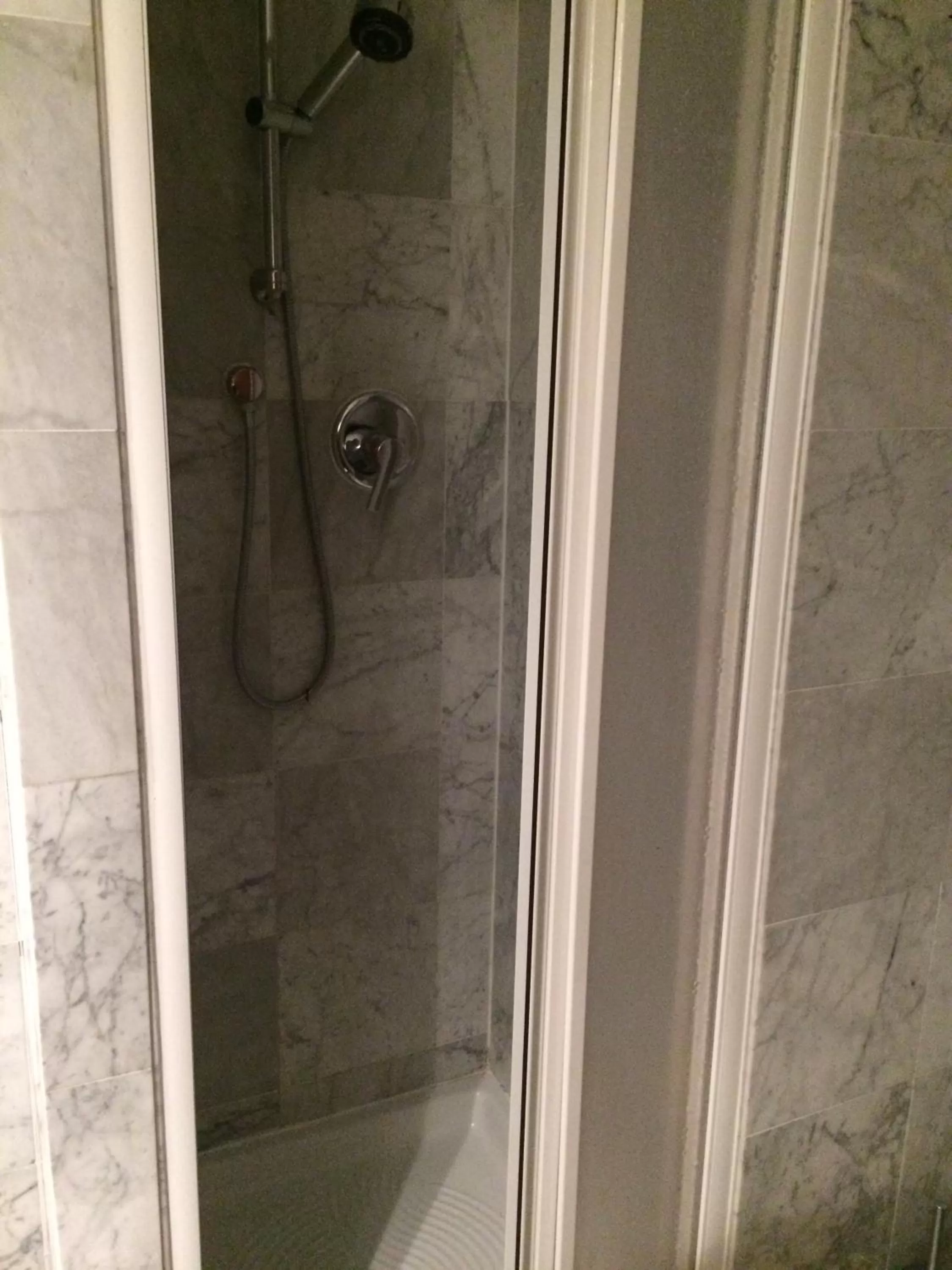 Shower in Hotel San Nicola