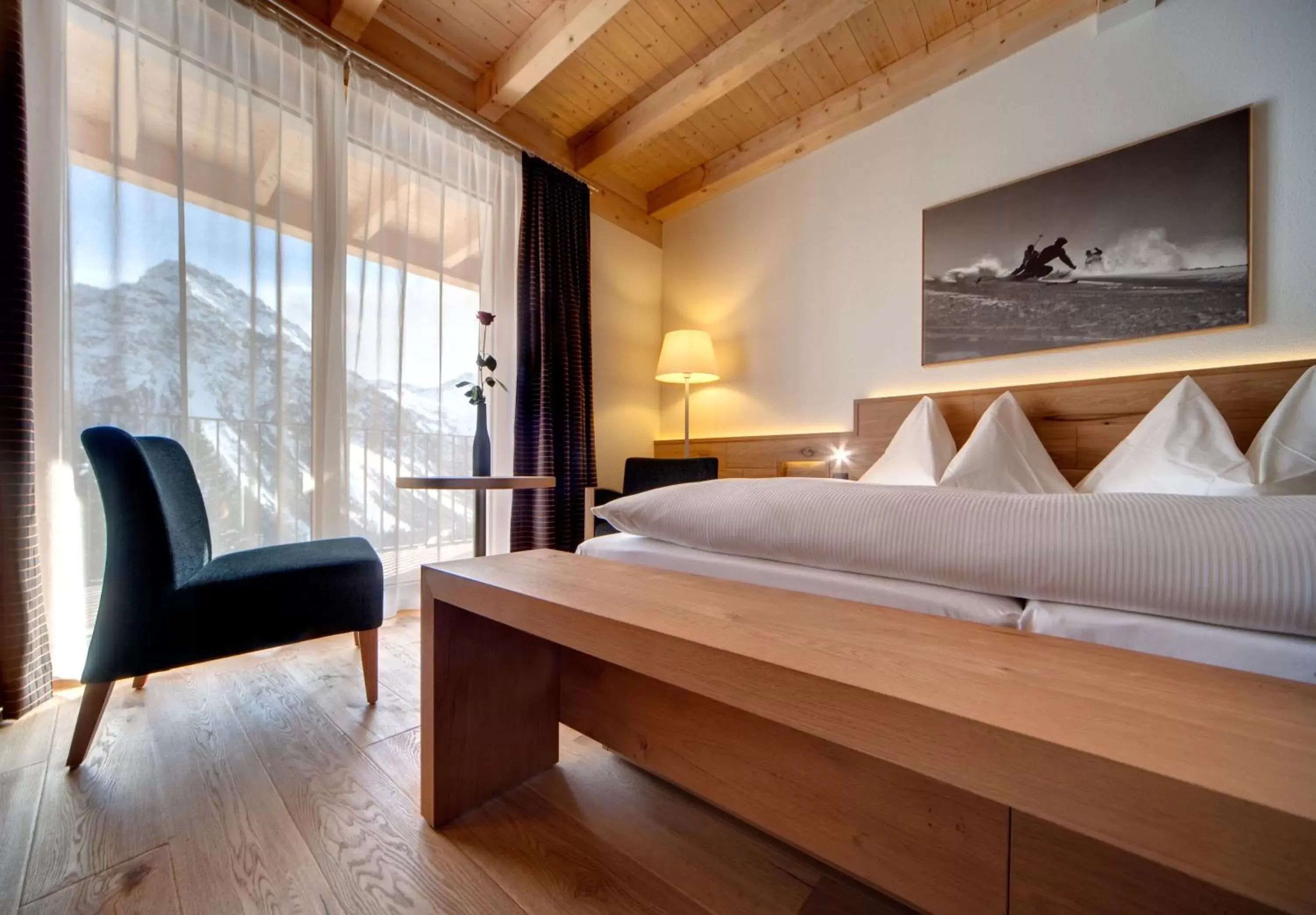 Bedroom, Bed in Waldhotel Arosa