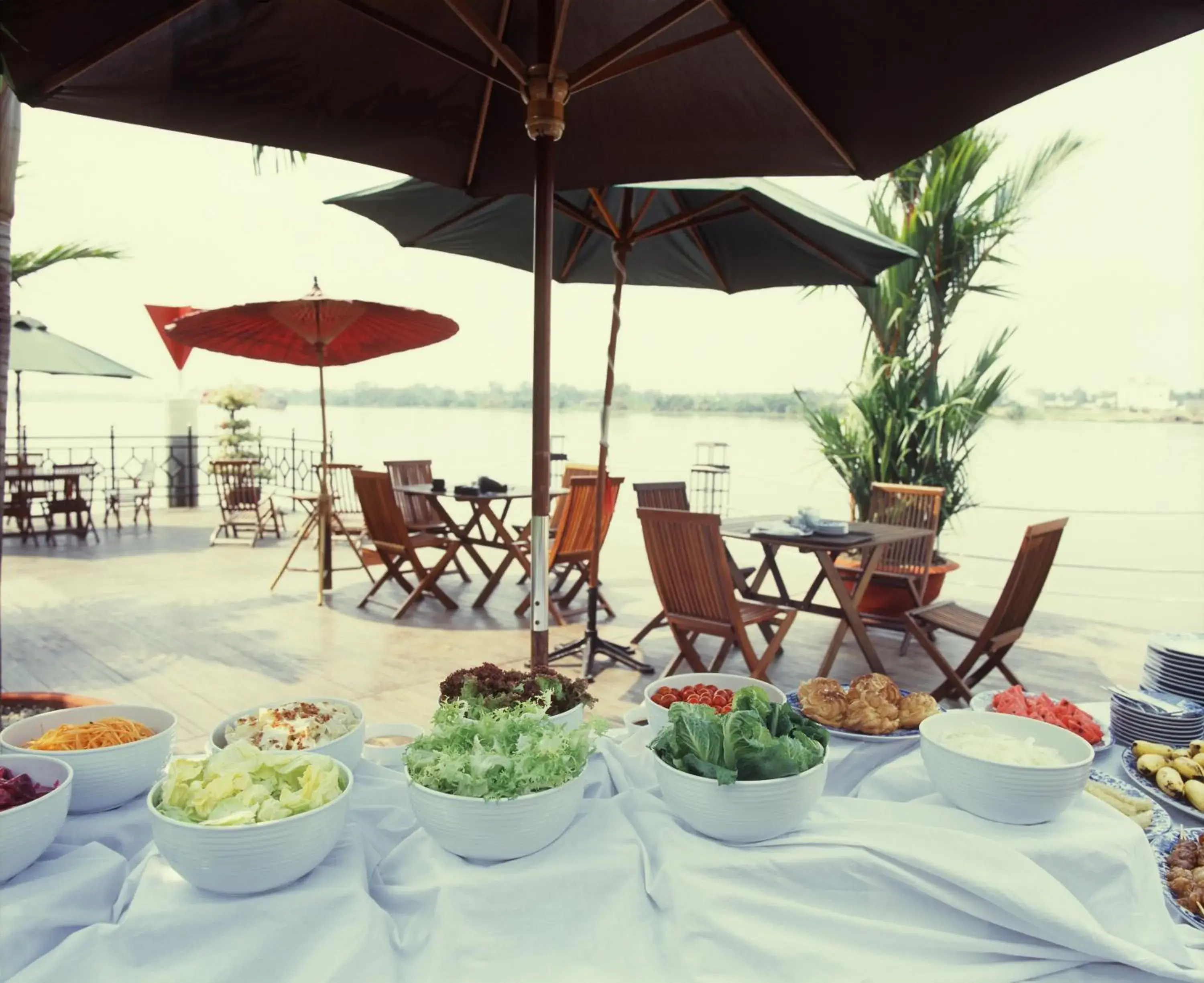 BBQ facilities, Restaurant/Places to Eat in Saigon Domaine Luxury Residences