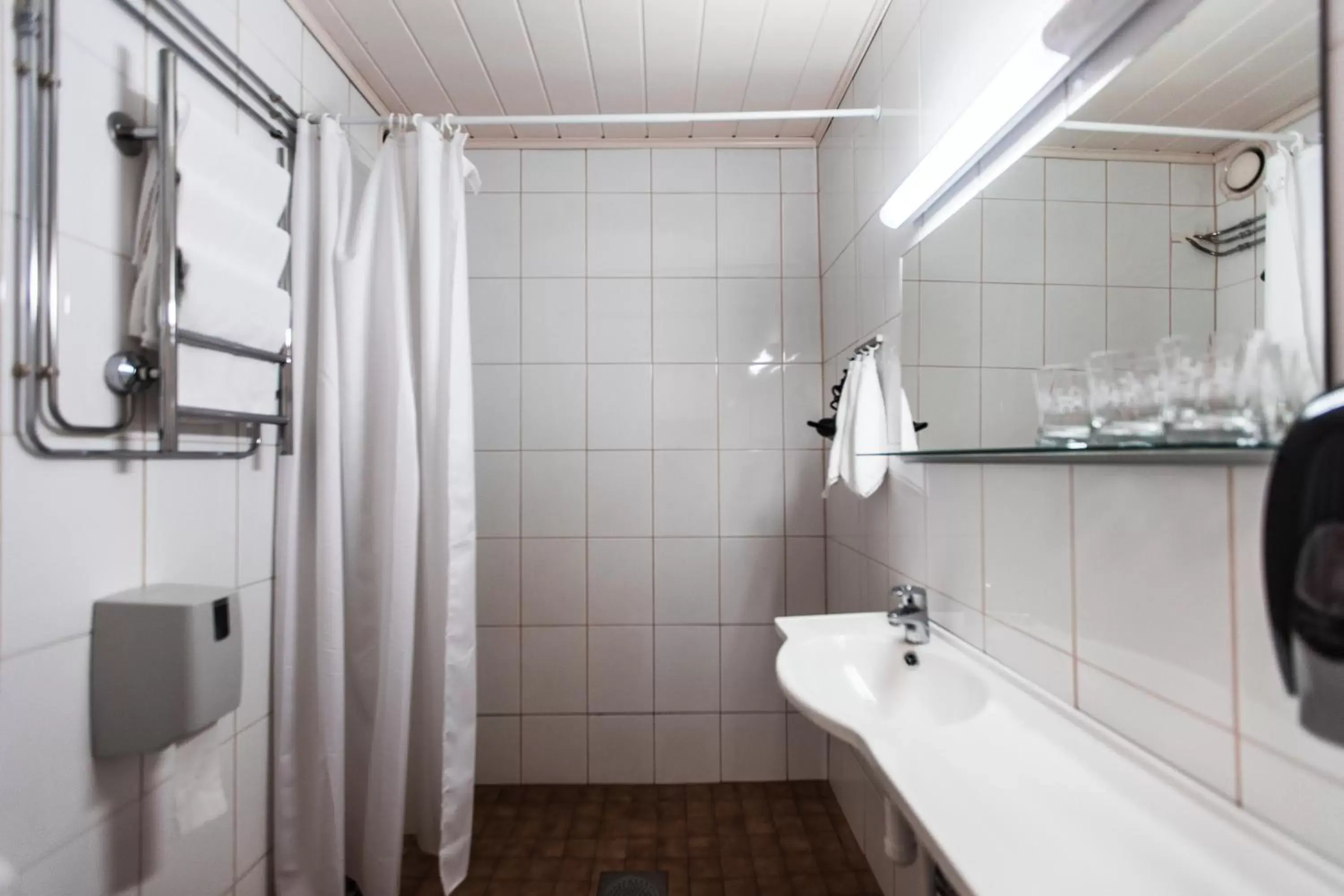 Bathroom in Hotel Aakenus