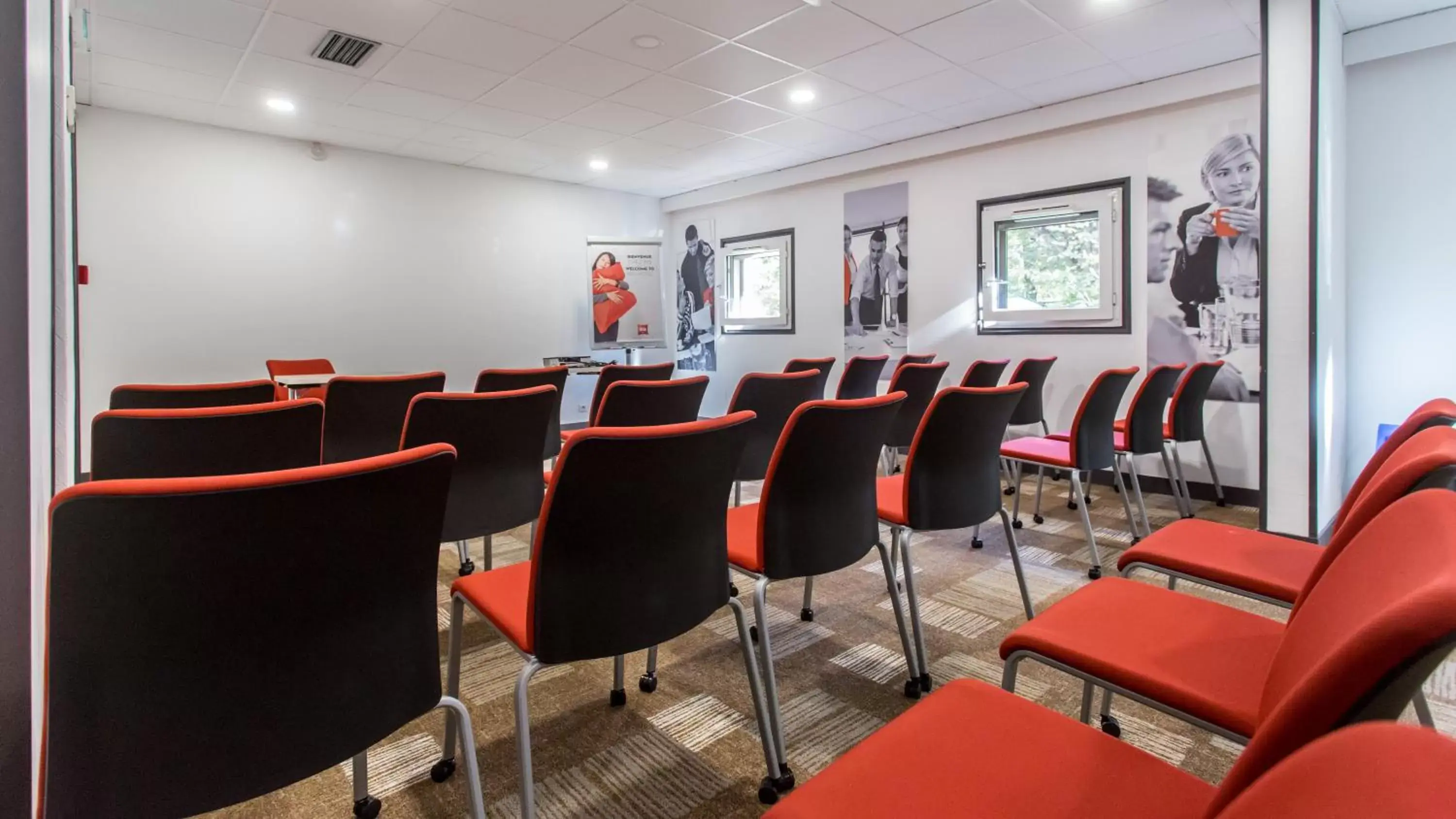 Meeting/conference room in ibis Bourges Centre