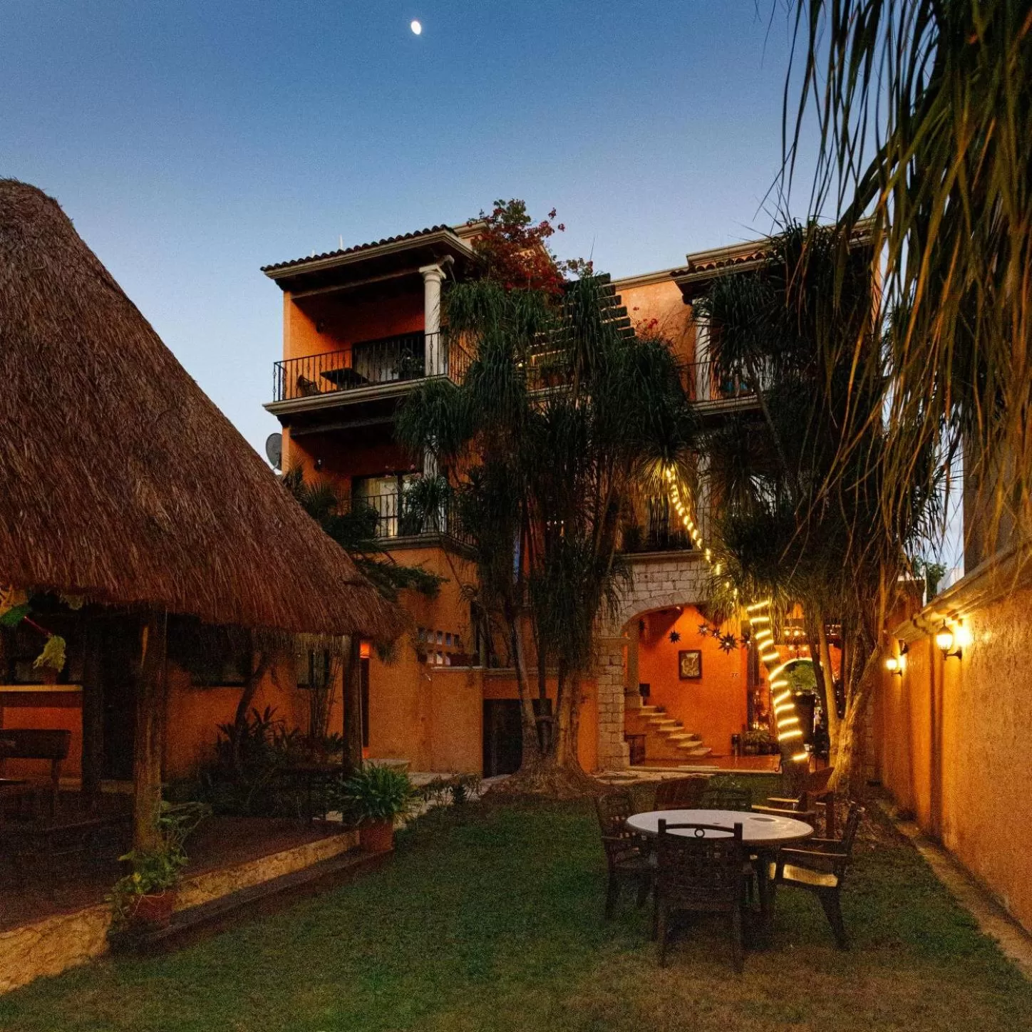 Property building in Hotel Lunata - 5th Avenue