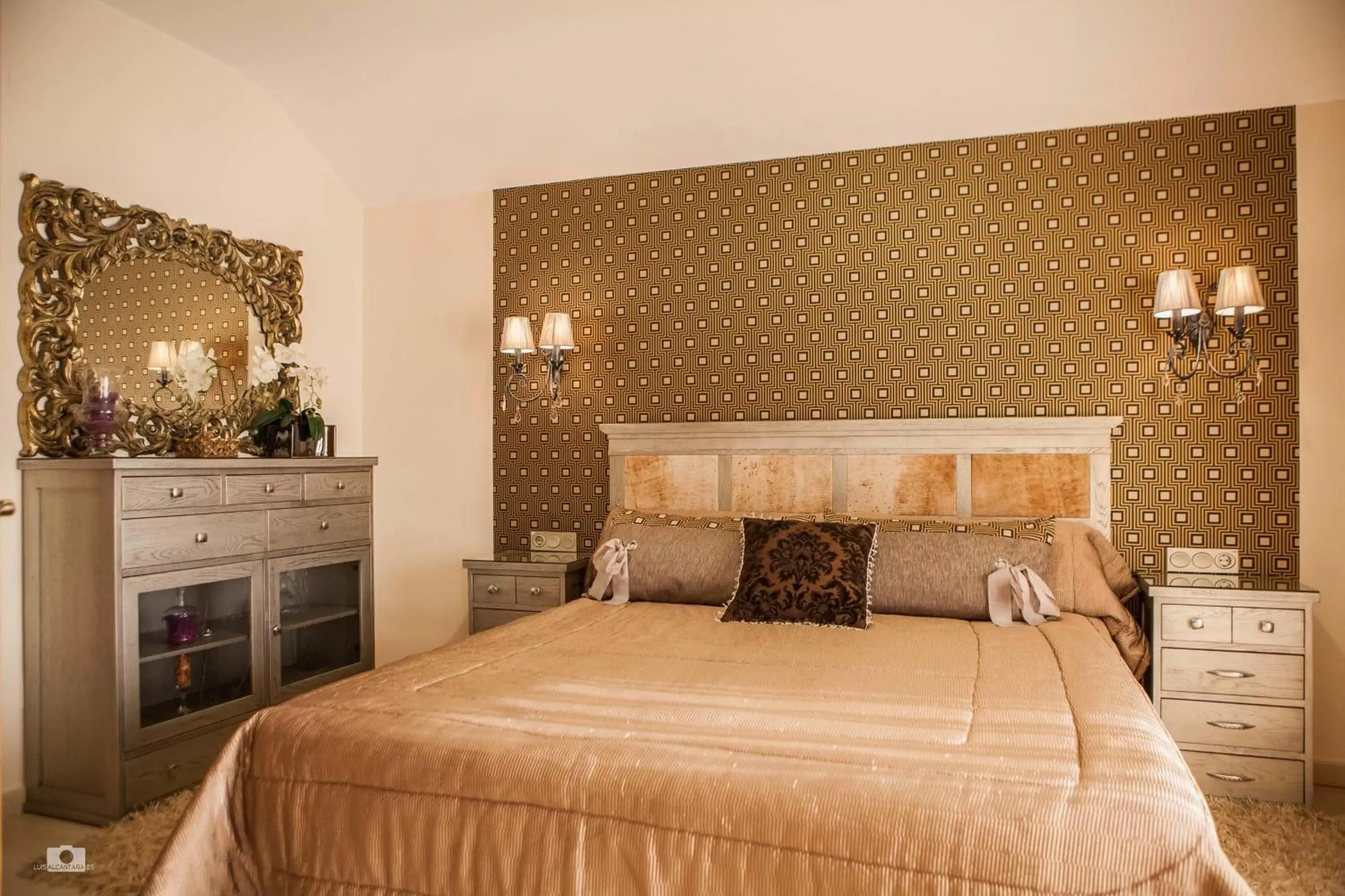 Bed in Hotel Versalles