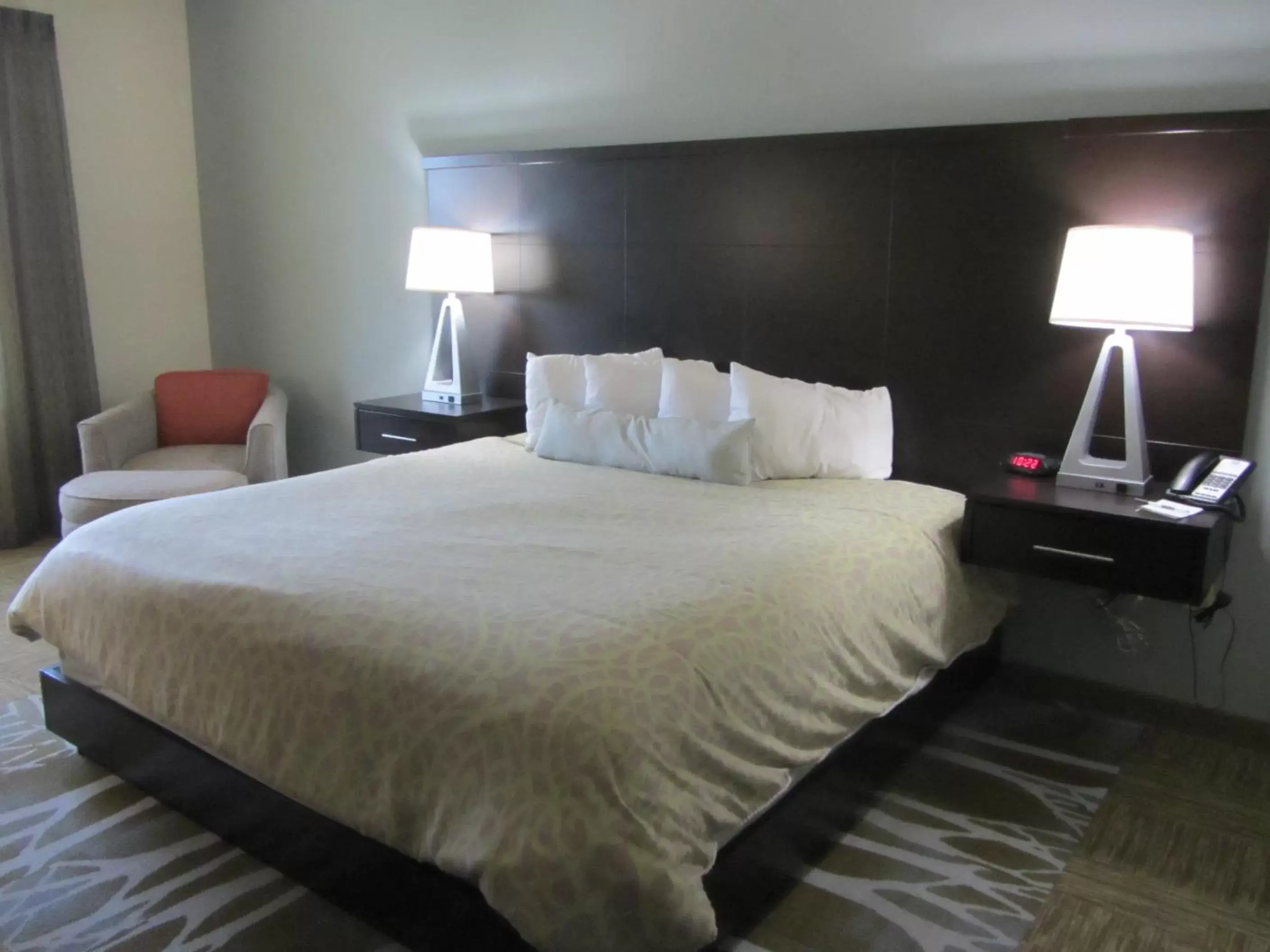 Bed in Staybridge Suites Amarillo Western Crossing, an IHG Hotel