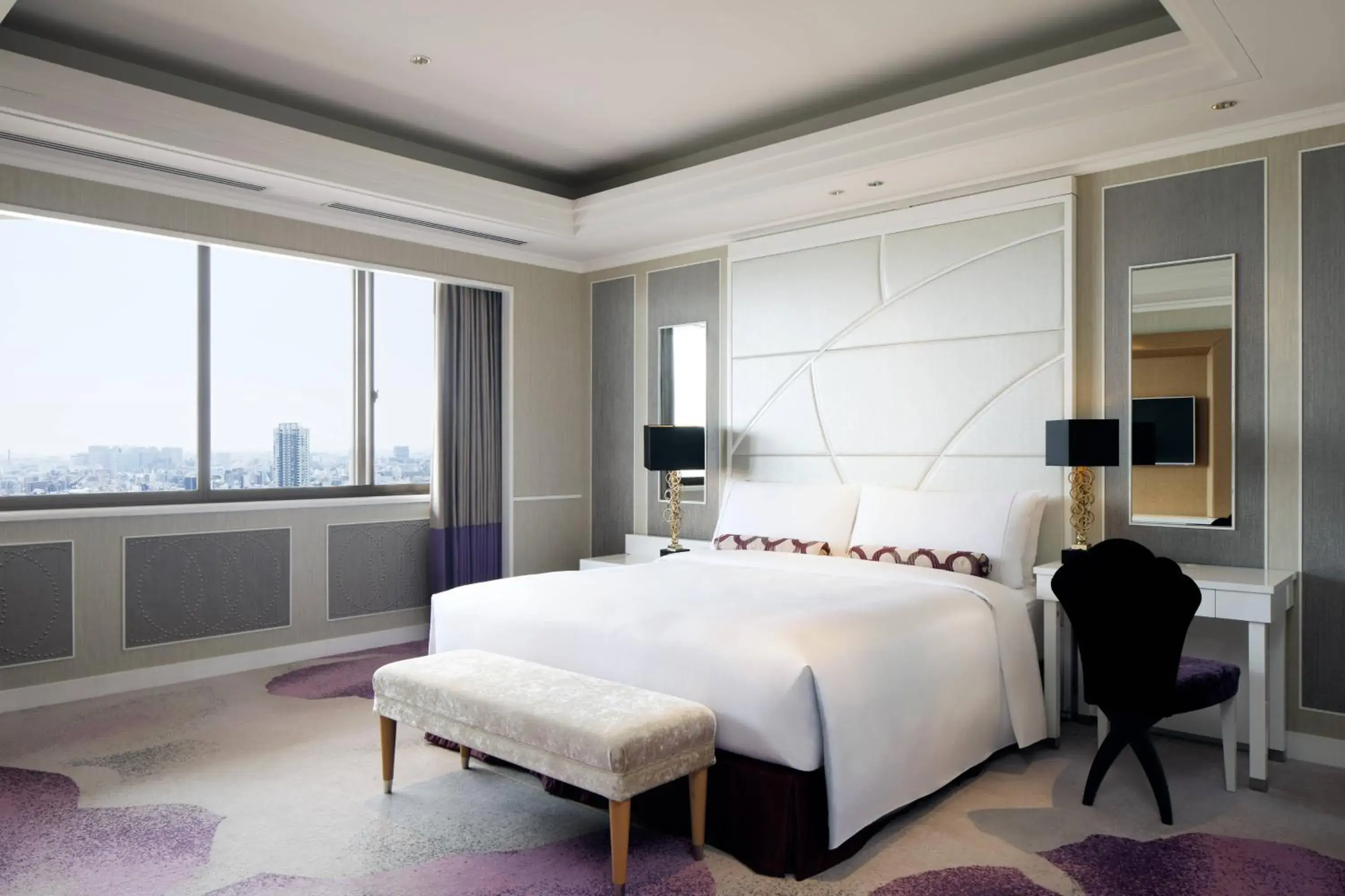 Bedroom, Bed in Tokyo Marriott Hotel