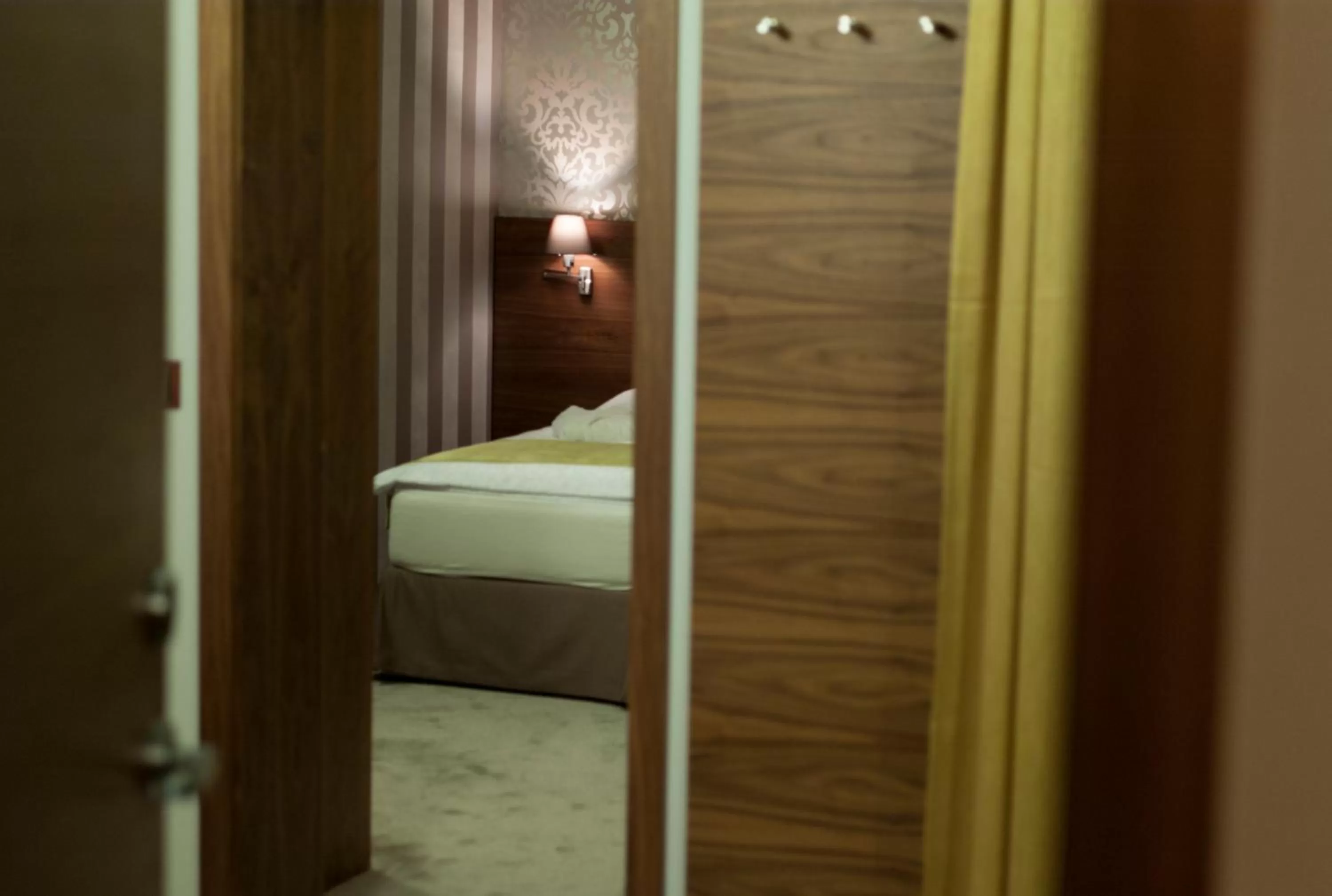 Bedroom, Bed in WELLNESS HOTEL LÖWE