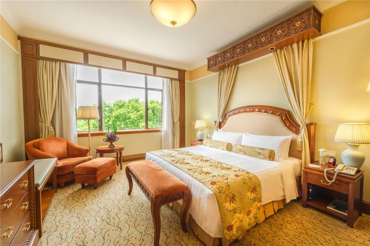 Photo of the whole room in Shangri-La Hotel, Hangzhou