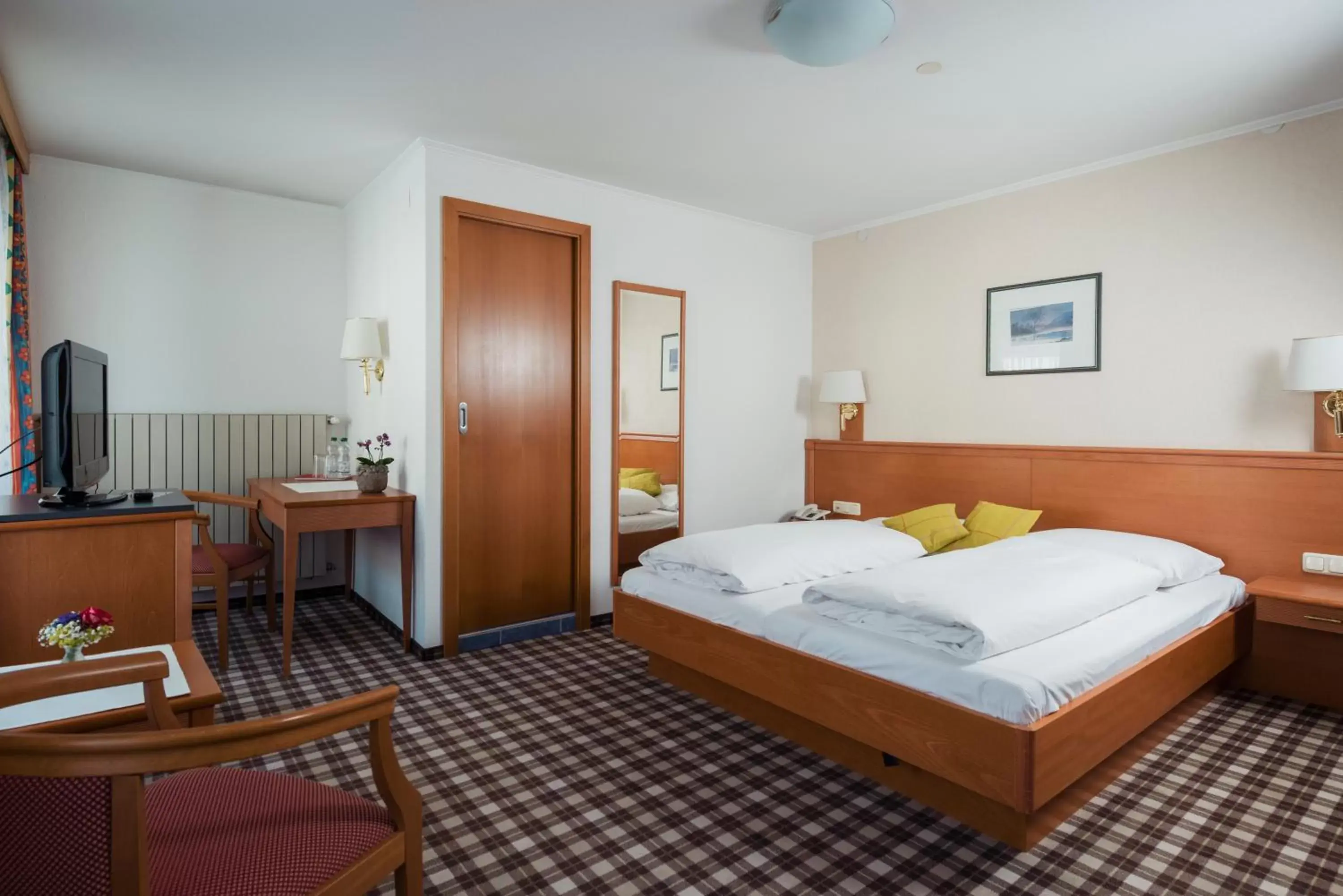 Bed in Hotel Zum Mohren