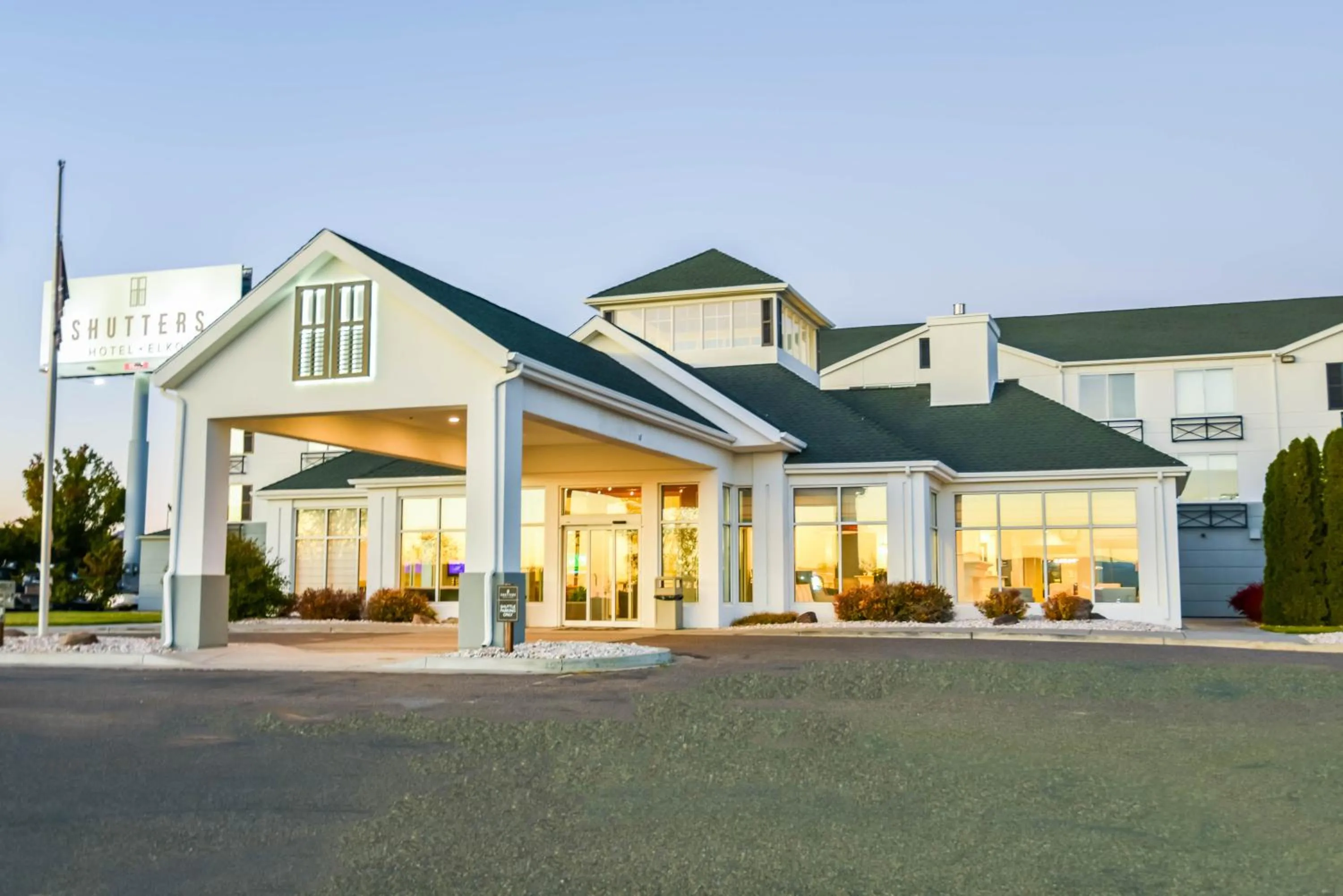 Property building in Shutters Hotel