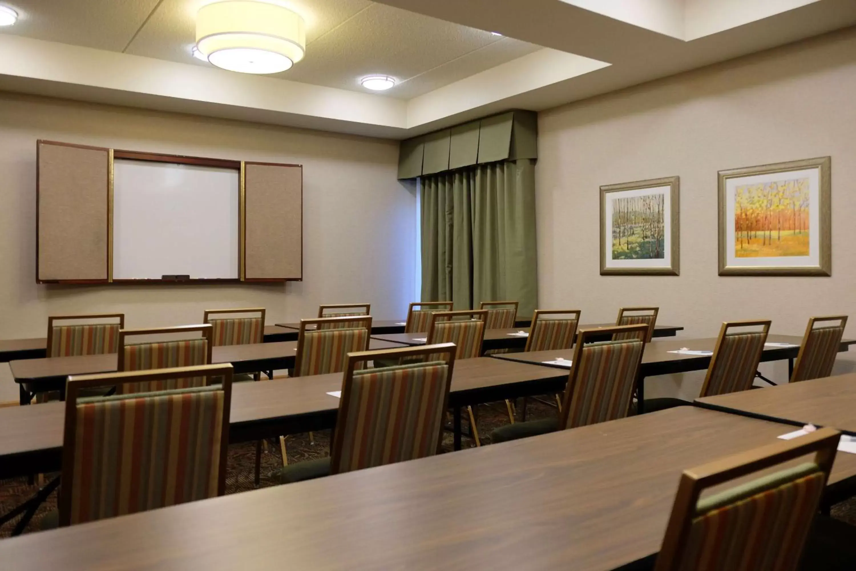 Meeting/conference room in Hampton Inn Lima