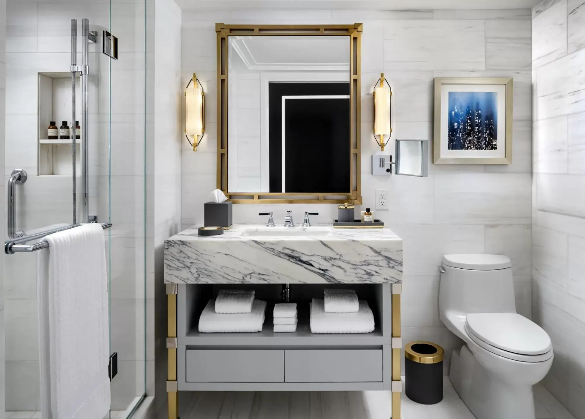 Fairmont Gold King Studio Suite in Fairmont Royal York Gold Experience Fairmont Gold King Studio Suite in Fairmont Royal York Gold Experience