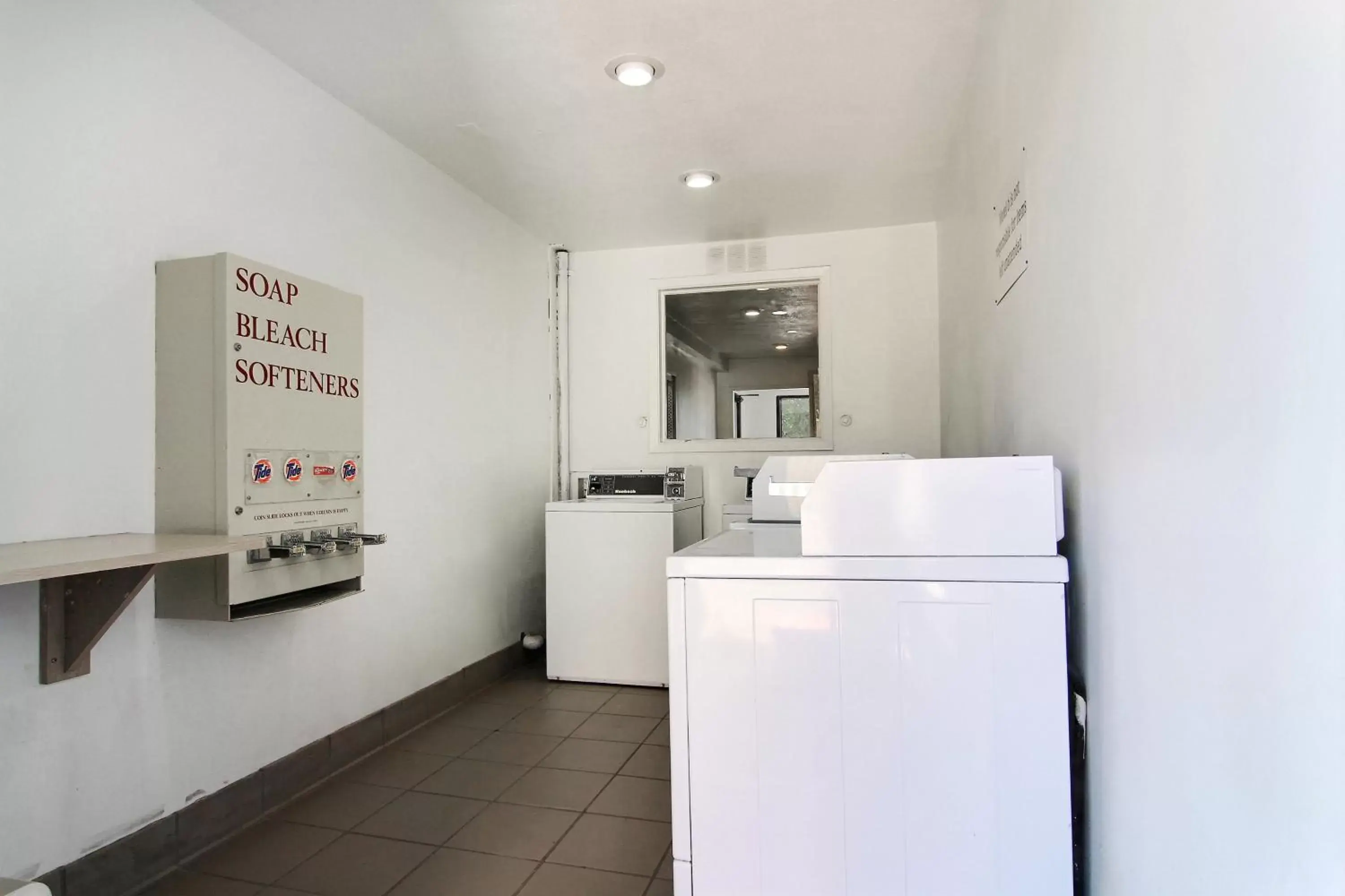 Other, Kitchen/Kitchenette in Motel 6-Carlsbad, NM