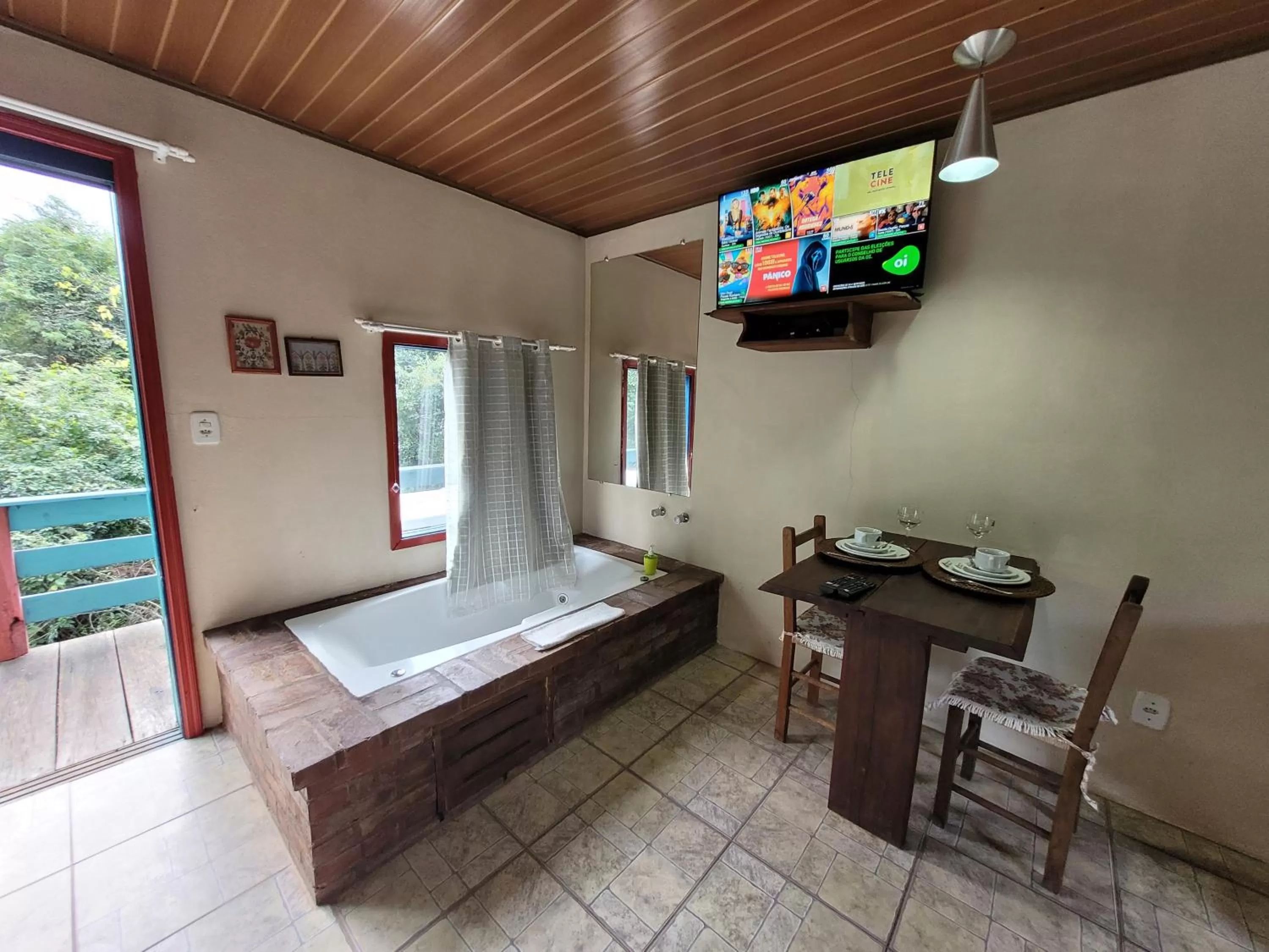 Hot Tub, Bed in Pousada da Chacara