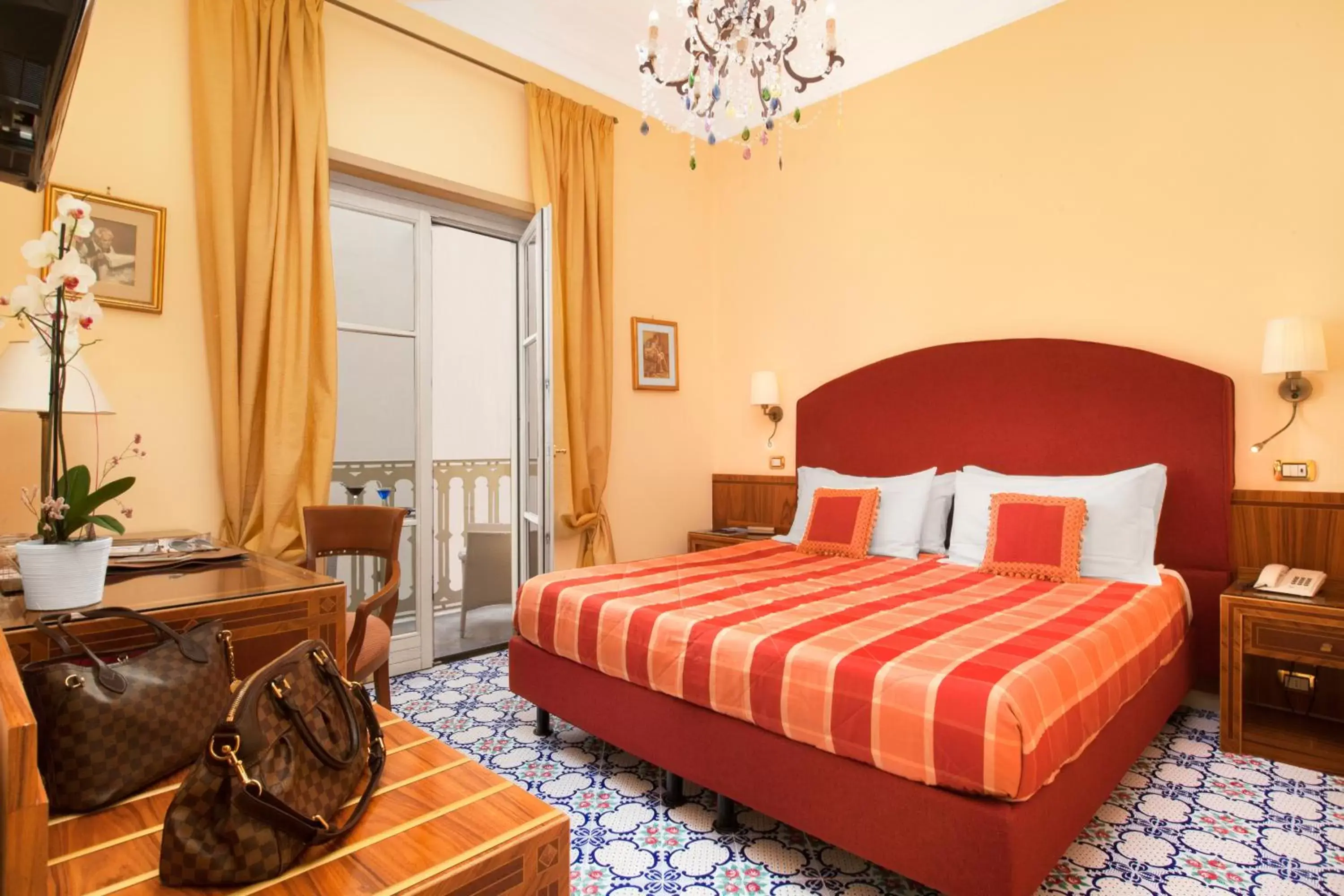 Classic Double or Twin Room with Rear View in Hotel Antiche Mura Classic Double or Twin Room with Rear View in Hotel Antiche Mura