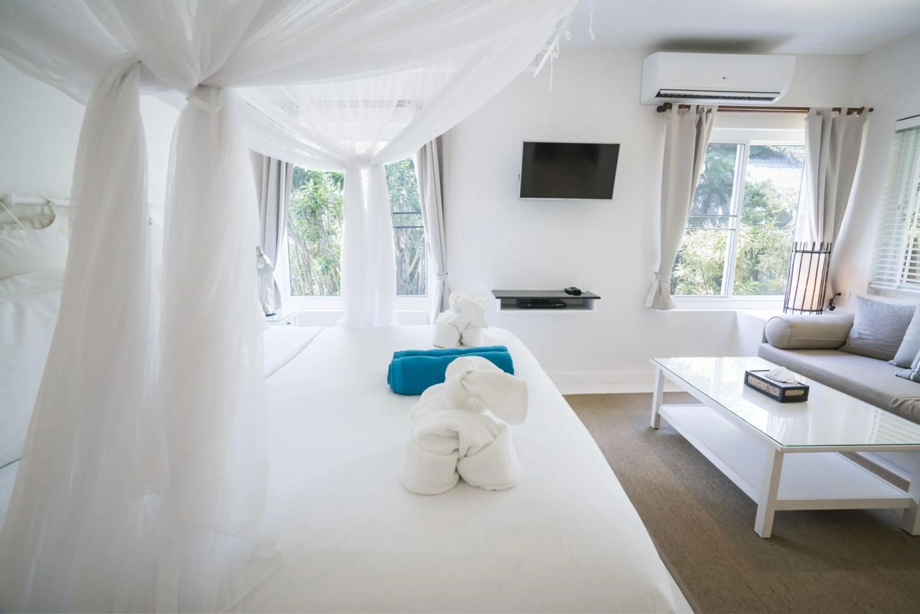 Photo of the whole room, Bed in King's Garden Resort - SHA Plus