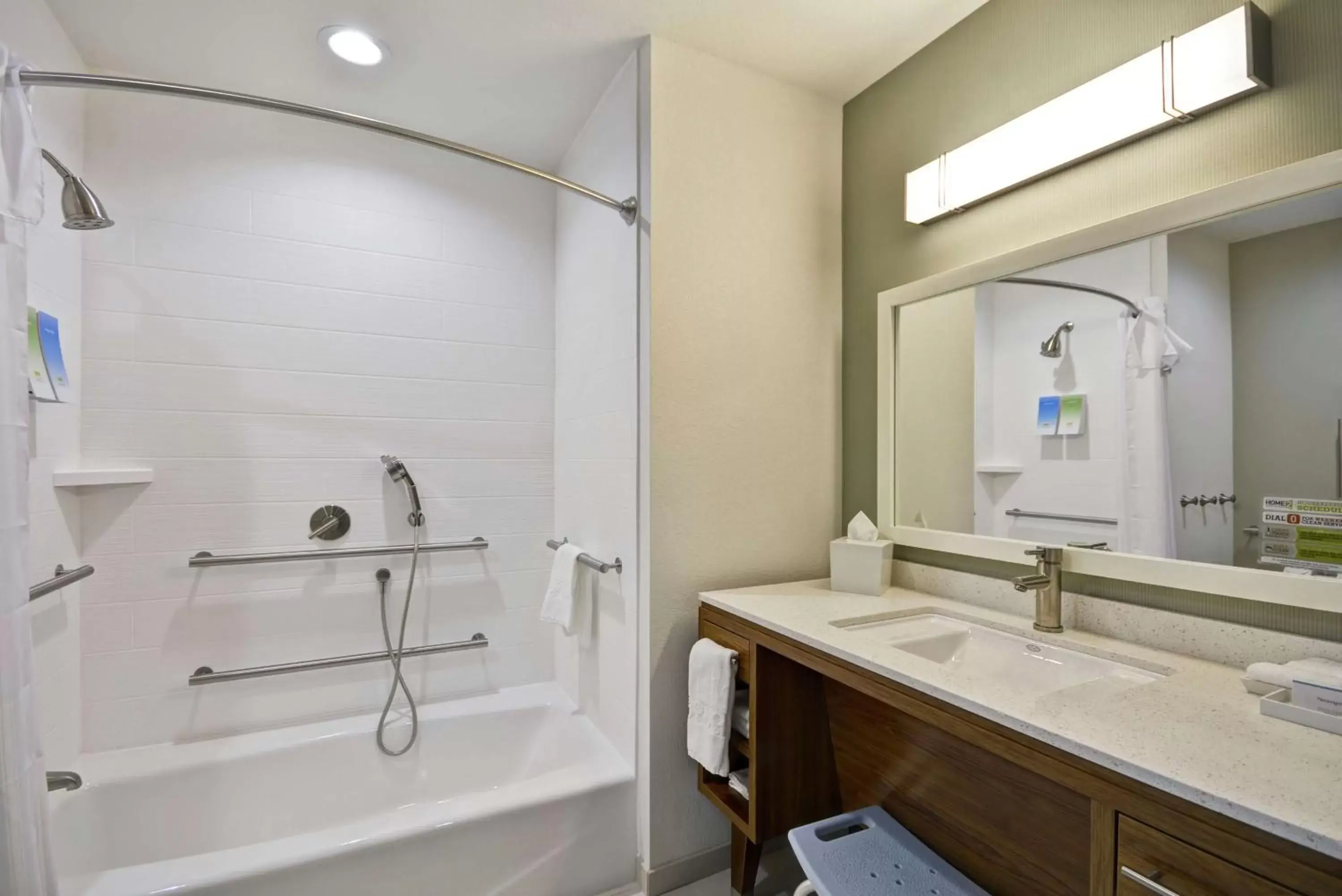 Kitchen or kitchenette, Bathroom in Home2 Suites by Hilton Stow Akron