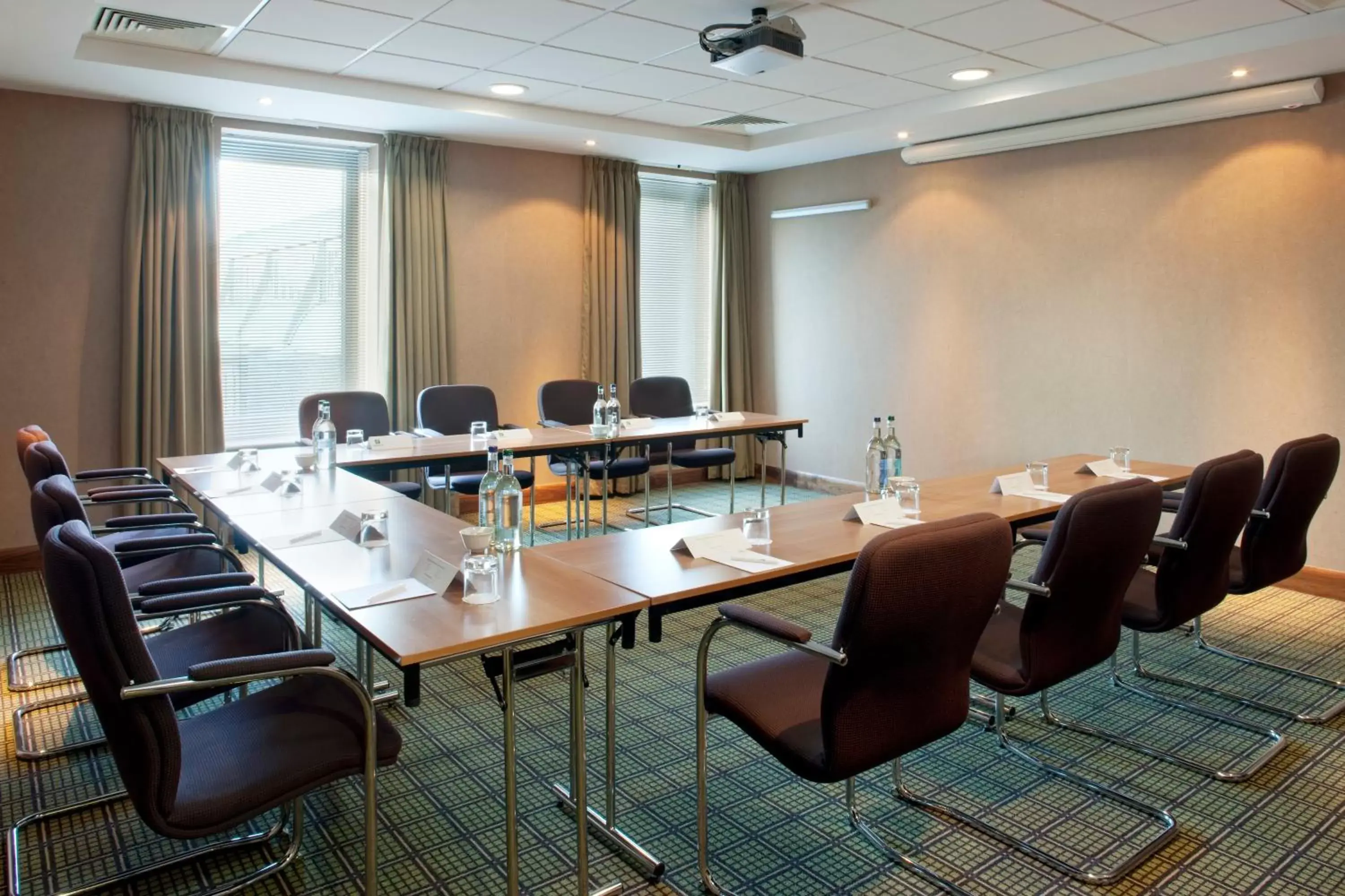 Meeting/conference room in Holiday Inn Stevenage, an IHG Hotel