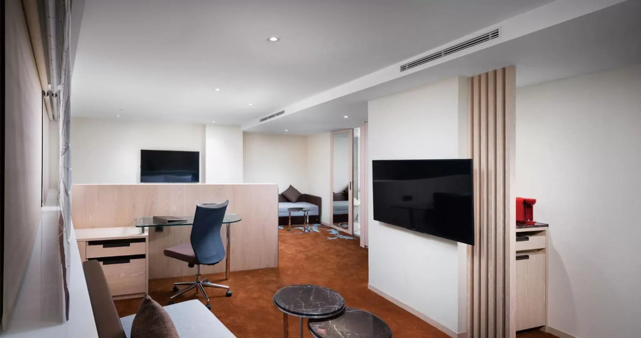 Living room, TV/Entertainment Center in K Hotel Taipei II