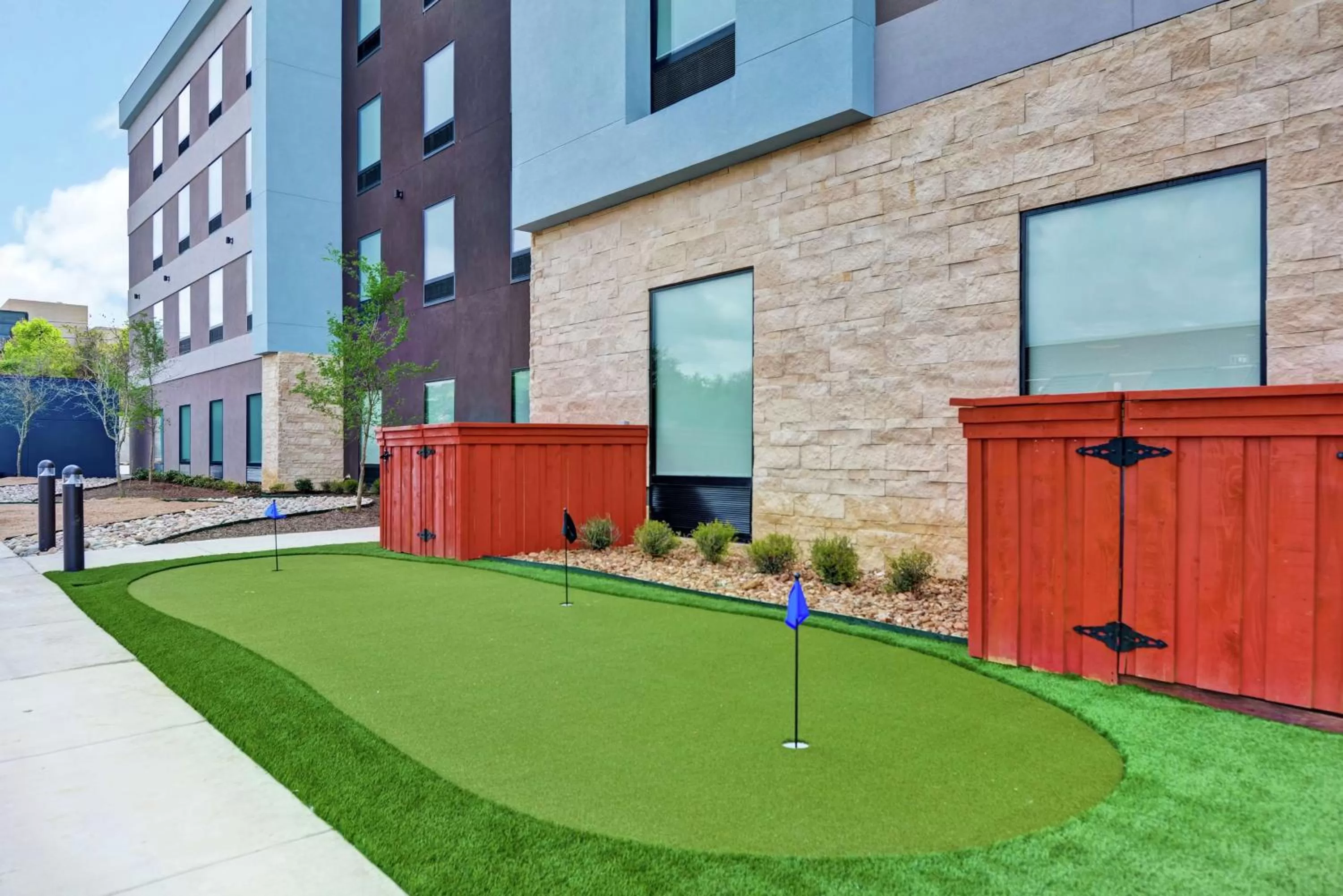 Sports in Home2 Suites By Hilton Bedford Dfw West