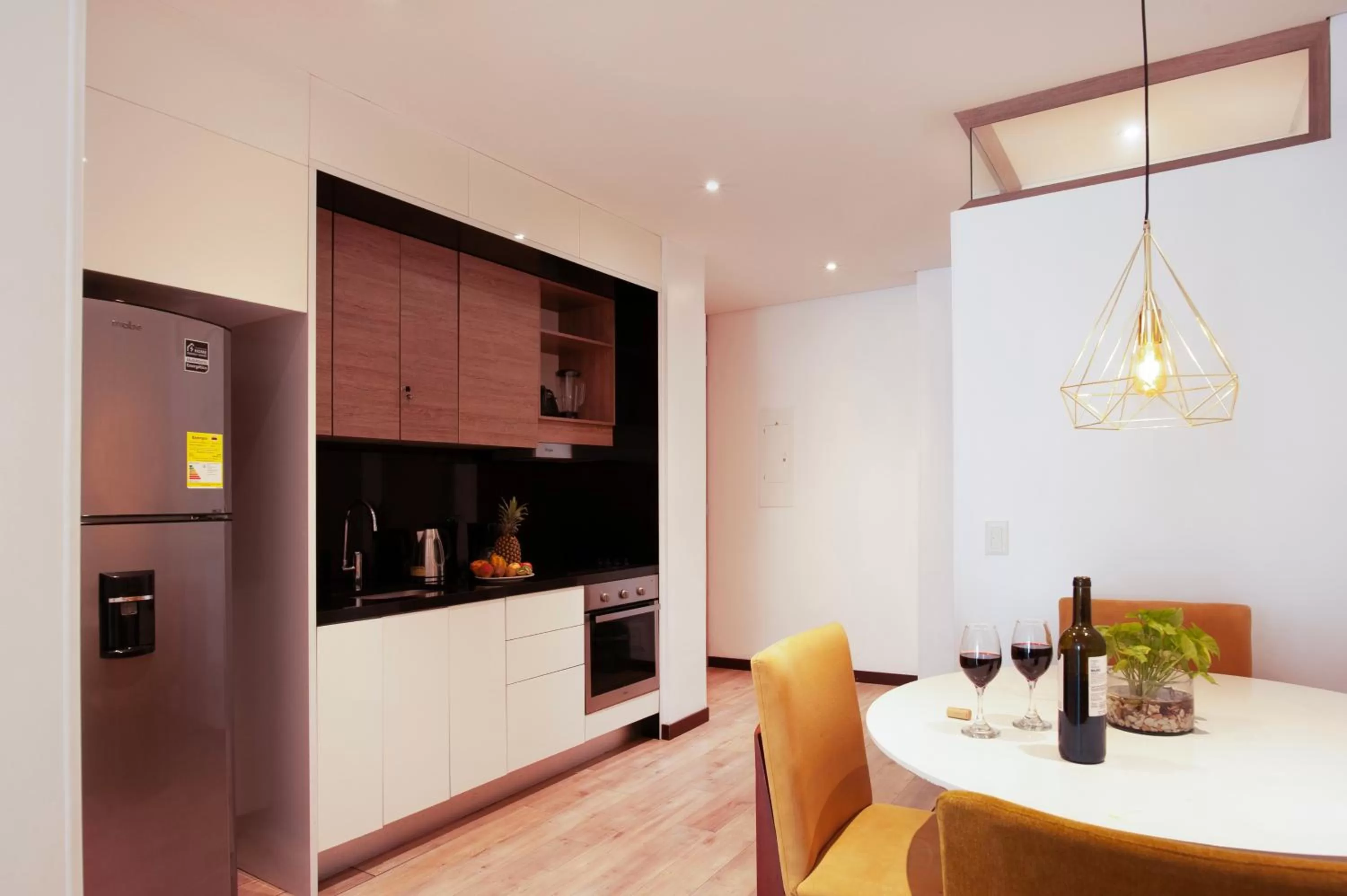 Kitchen or kitchenette in Hemma Bogotá Country Luxury Suites Hotel