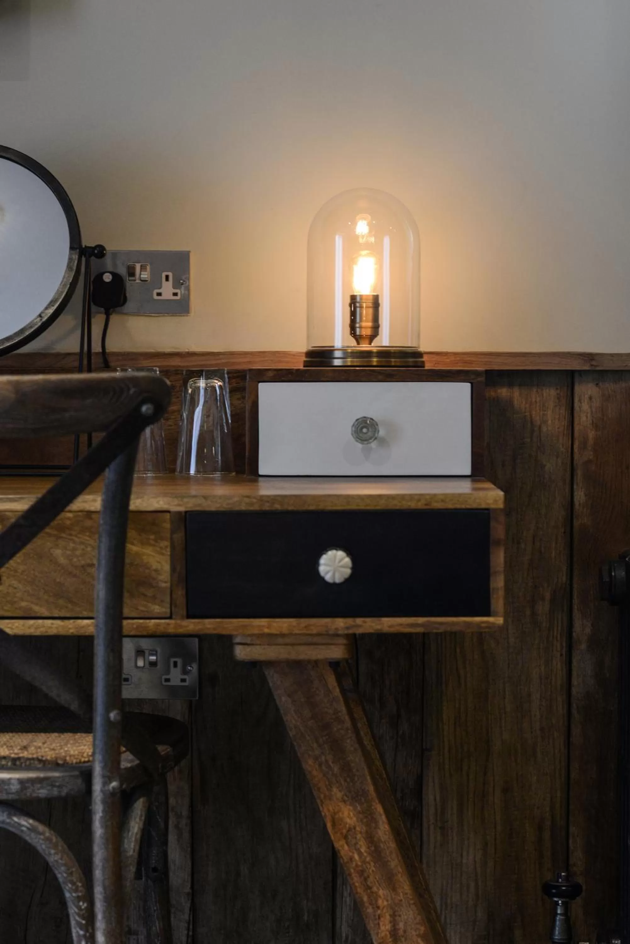 Photo of the whole room in The Litton