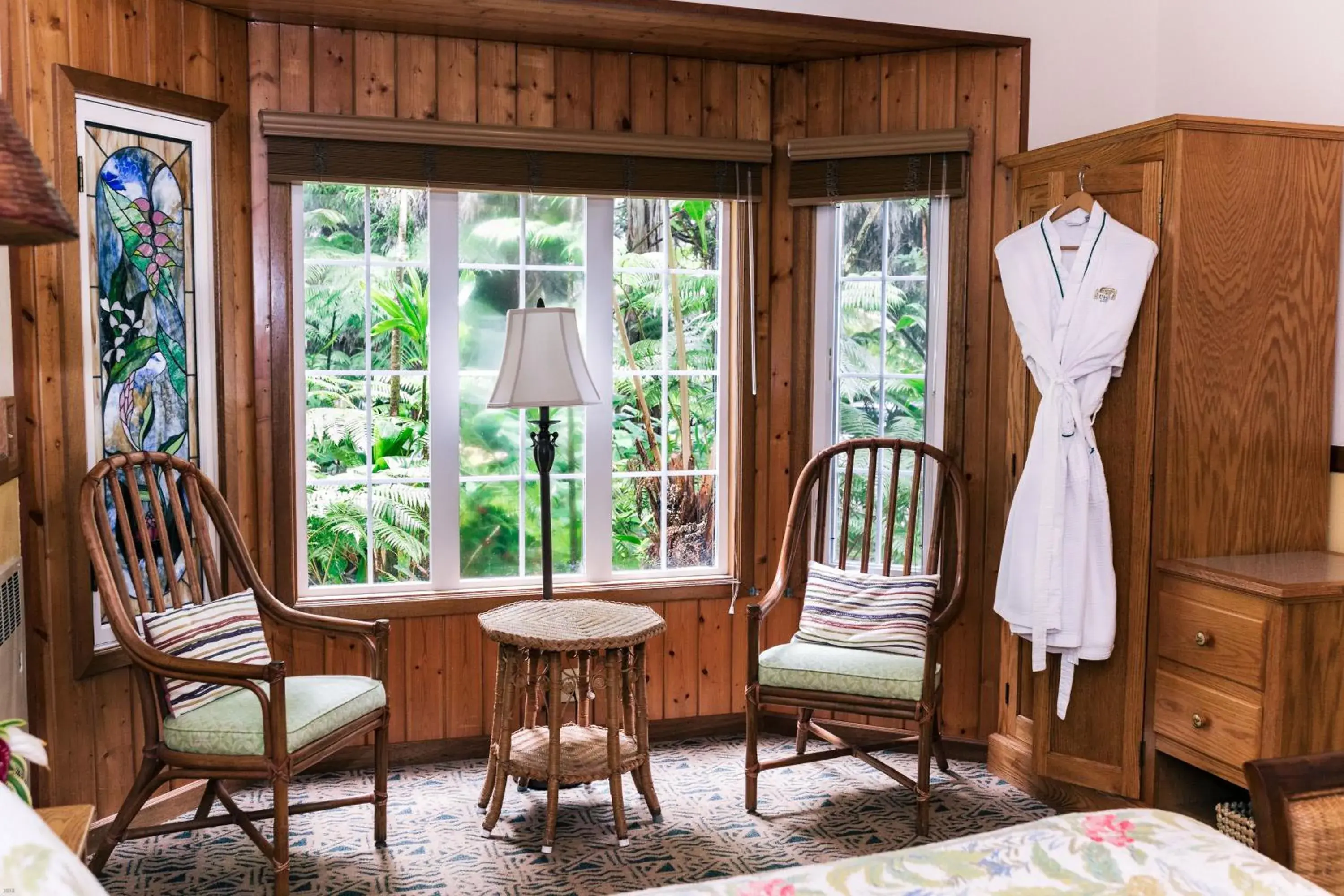 Seating area in Kilauea Lodge and Restaurant