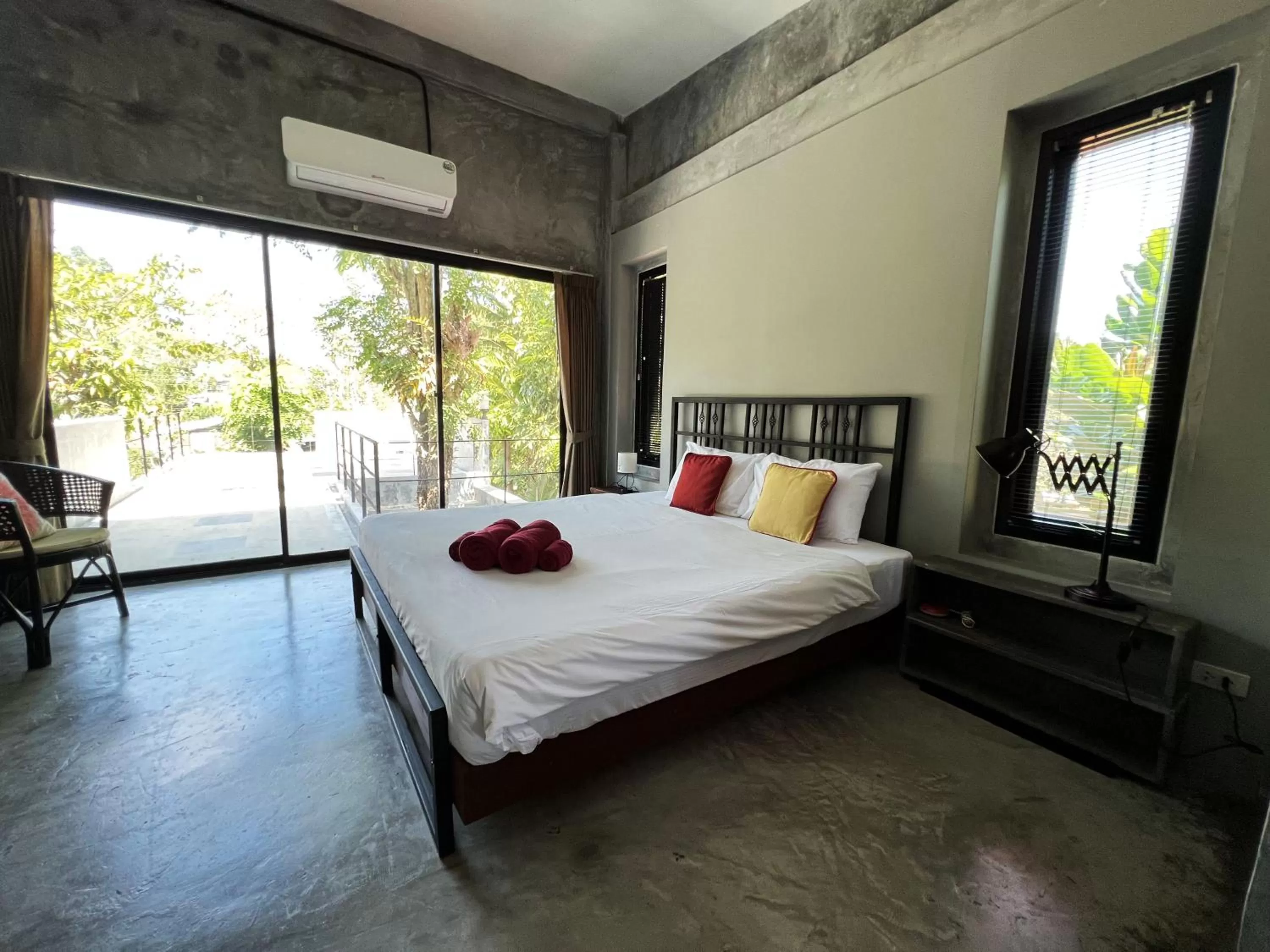 Bed in Aonang Third Place Hometel