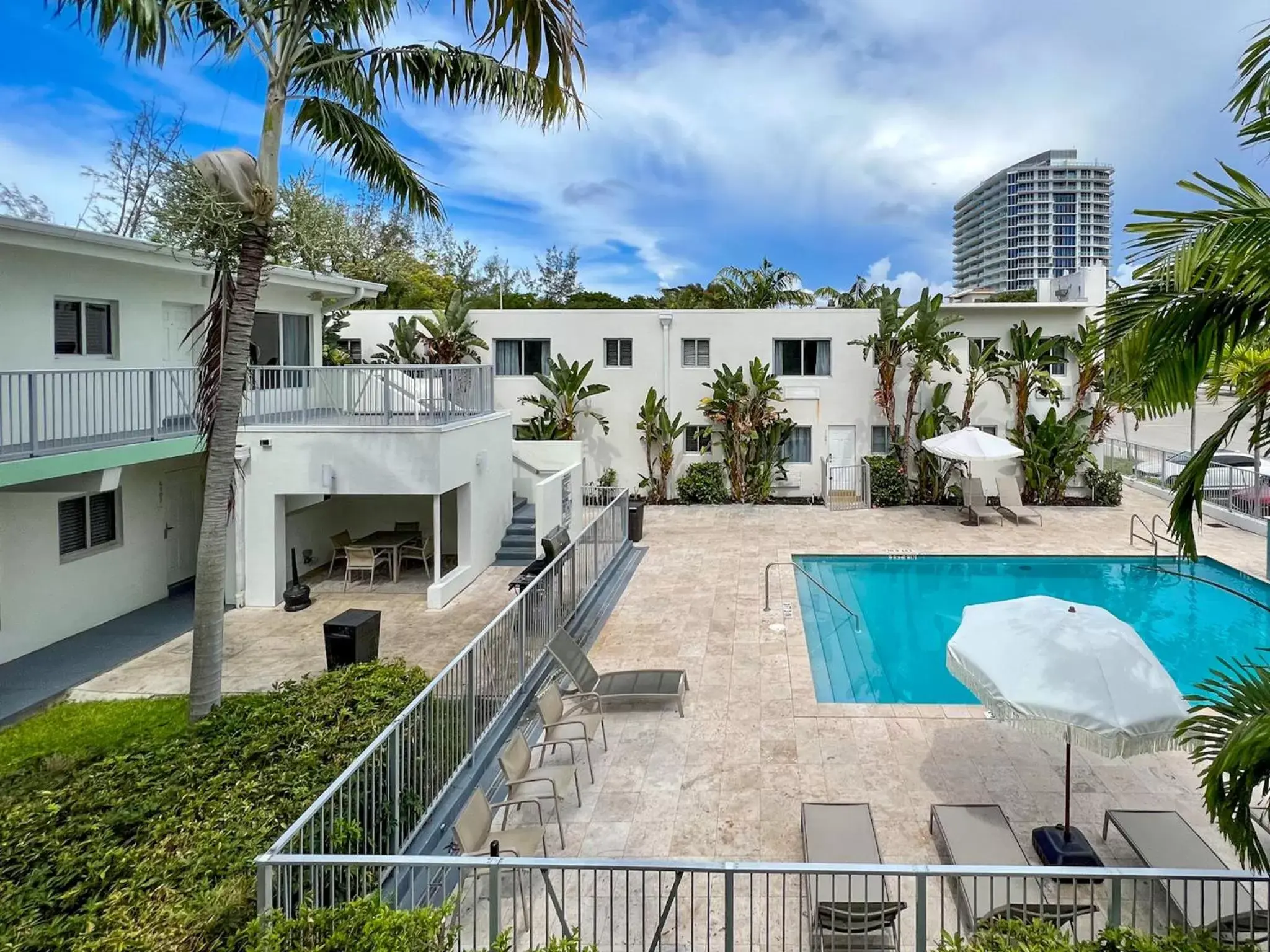 Property building, Pool View in Tranquilo