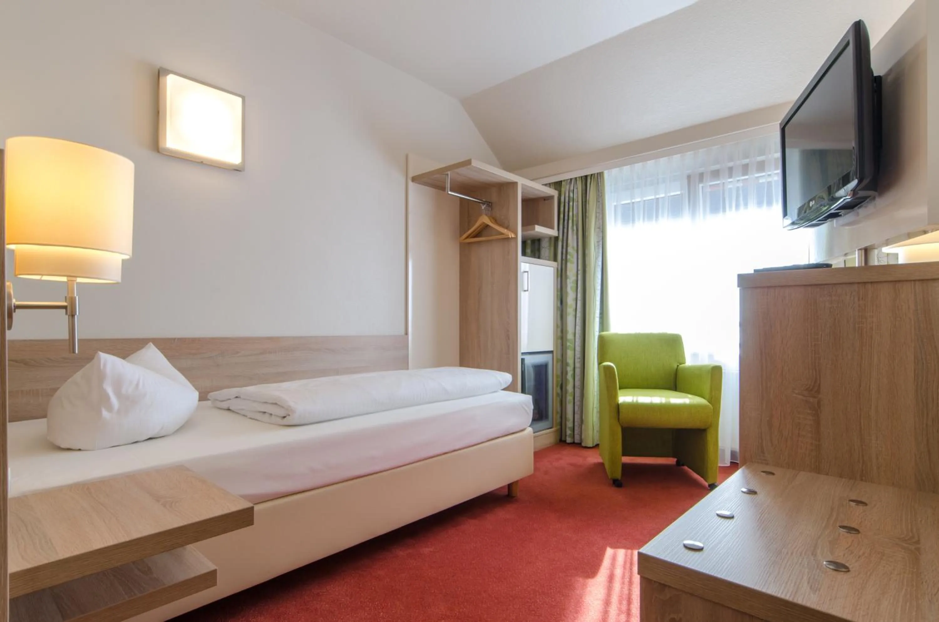 Photo of the whole room, Bed in Garden Hotel