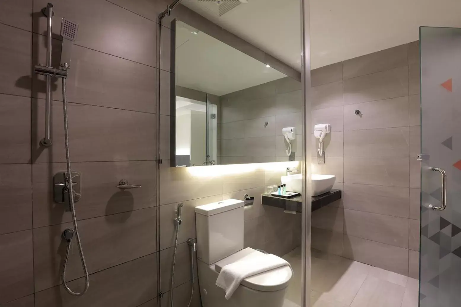 Photo of the whole room, Bathroom in Amerin Hotel Johor Bahru