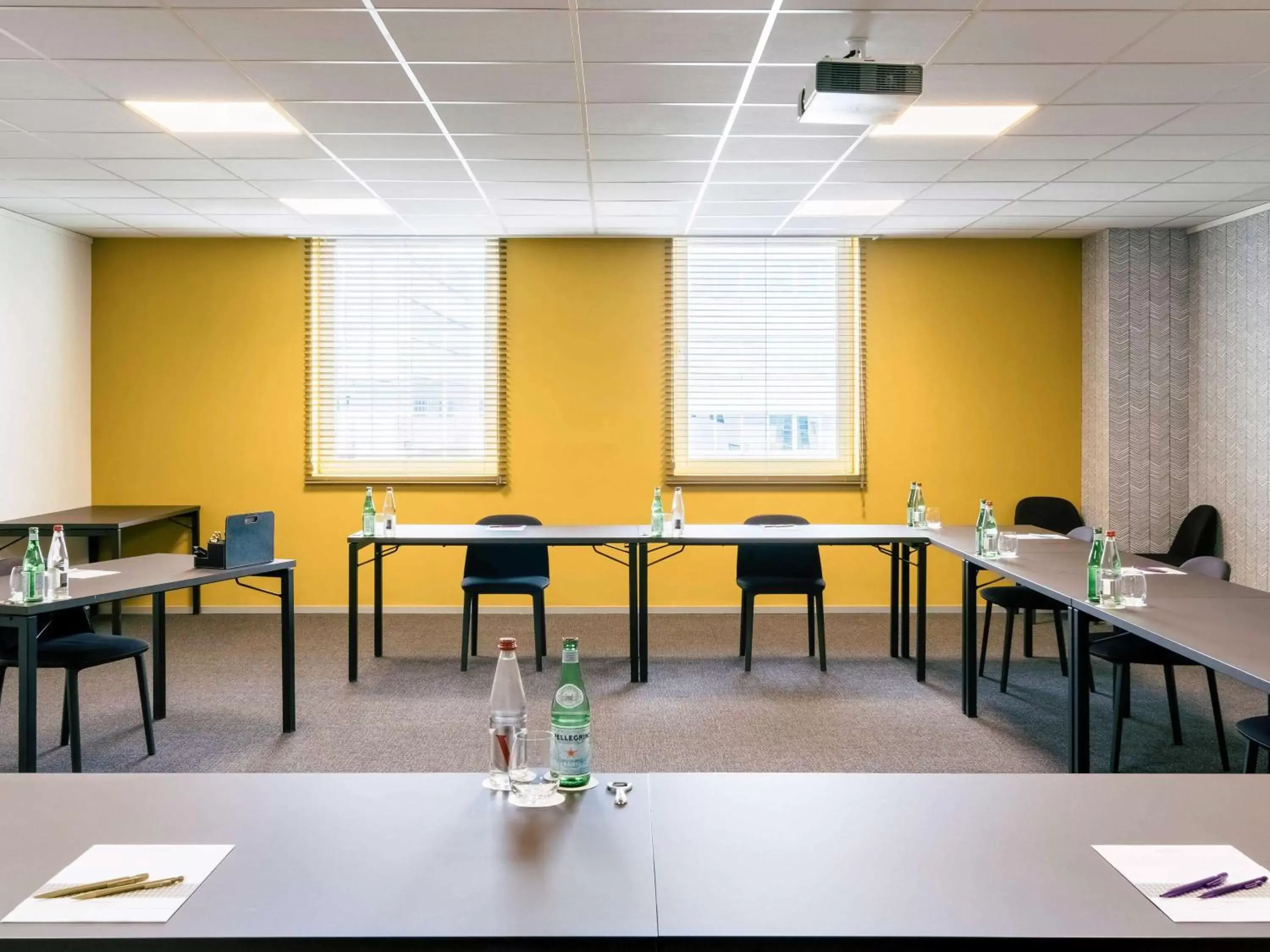 On site, Business Area/Conference Room in Mercure Roeselare