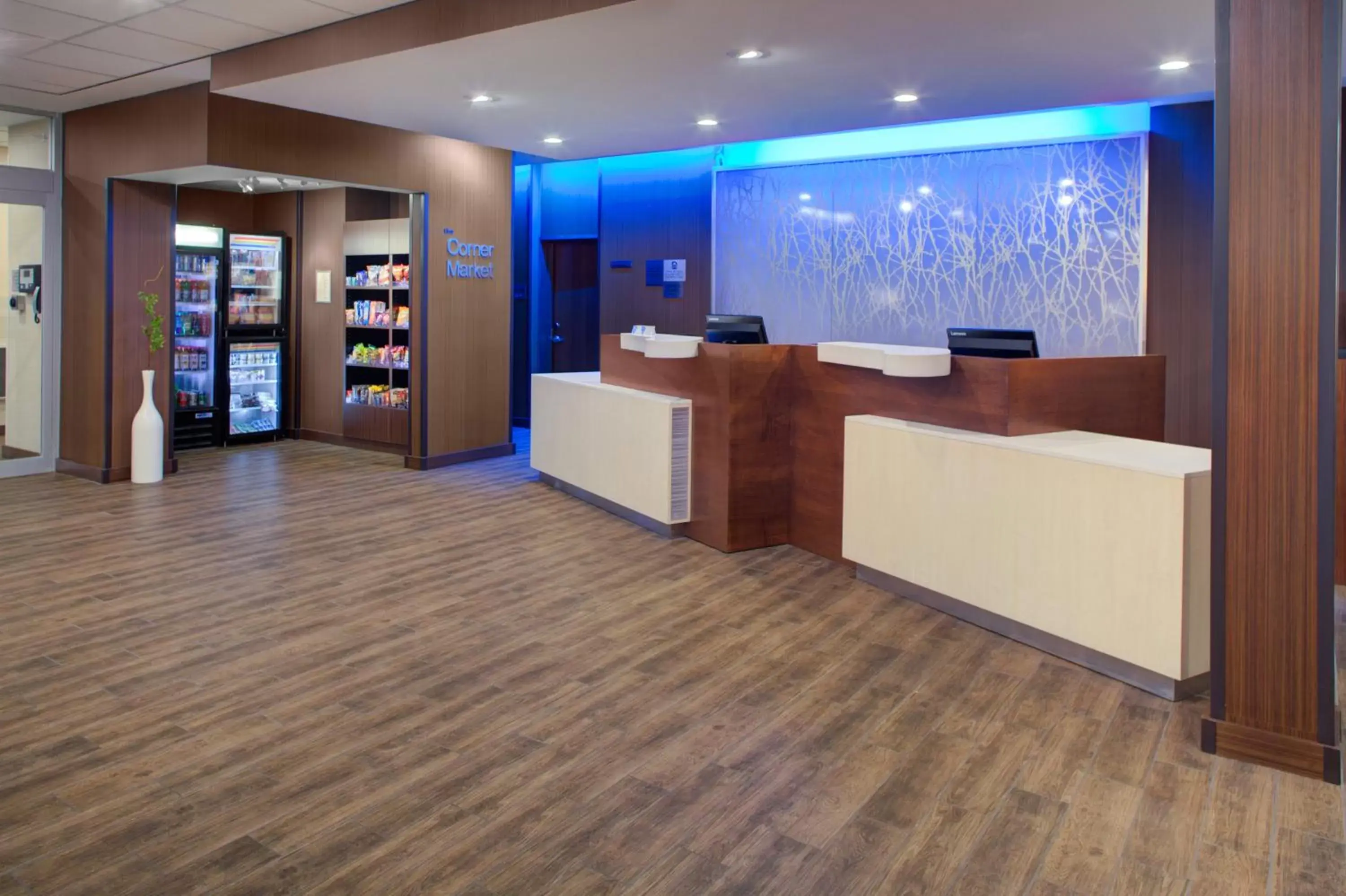 Lobby/Reception in Fairfield Inn & Suites by Marriott Detroit Canton