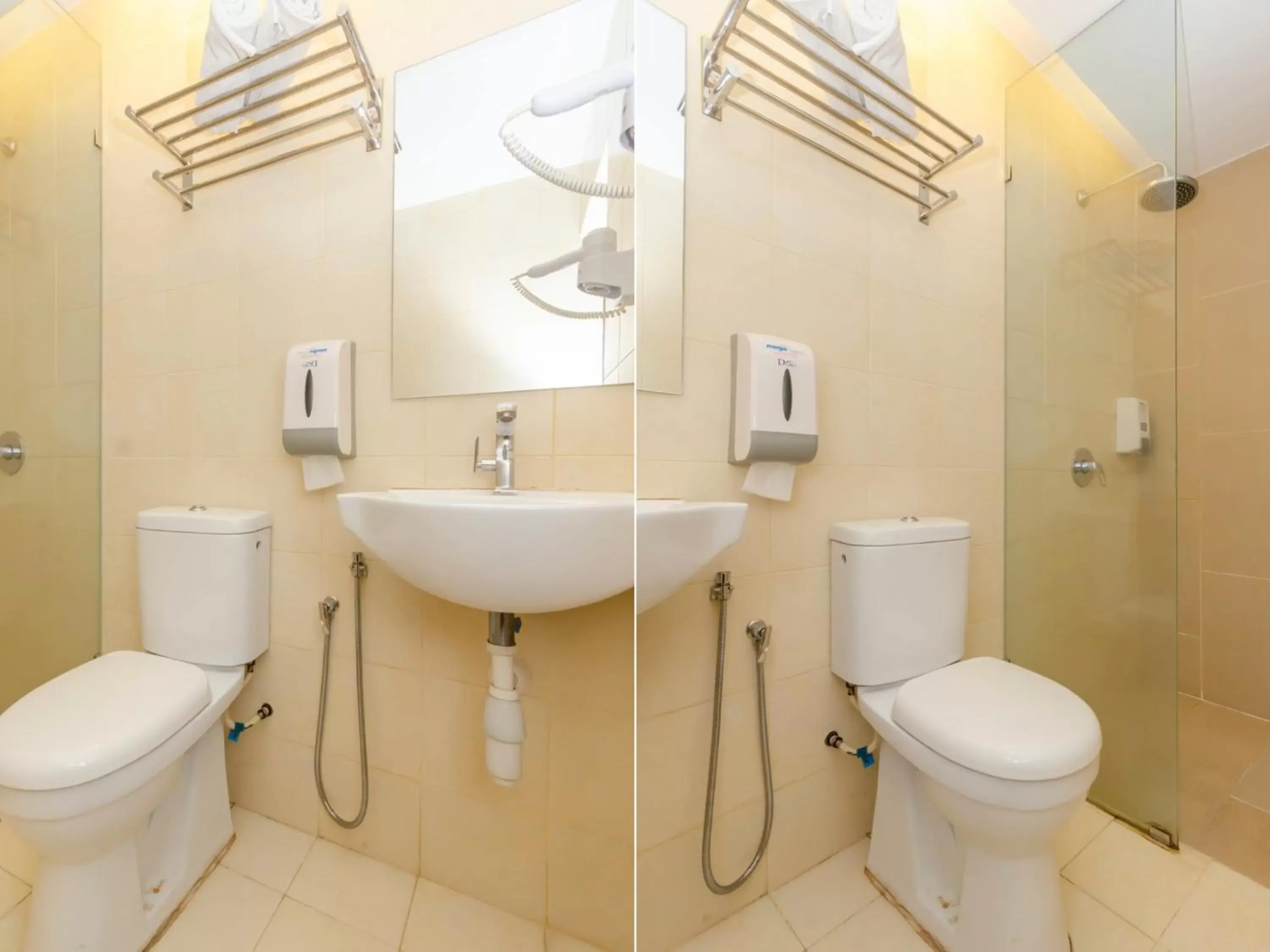 Bathroom in OYO 1214 Oro Hotel