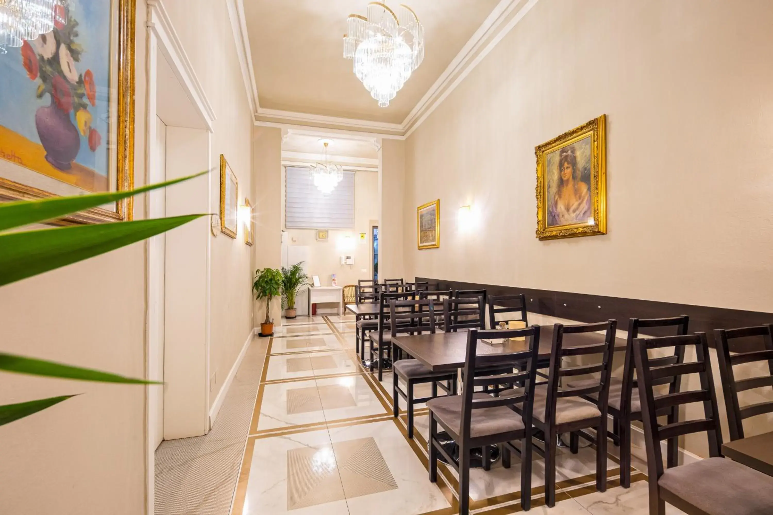 Breakfast in Hotel Bijou Roof Terrace Breakfast in Hotel Bijou Roof Terrace