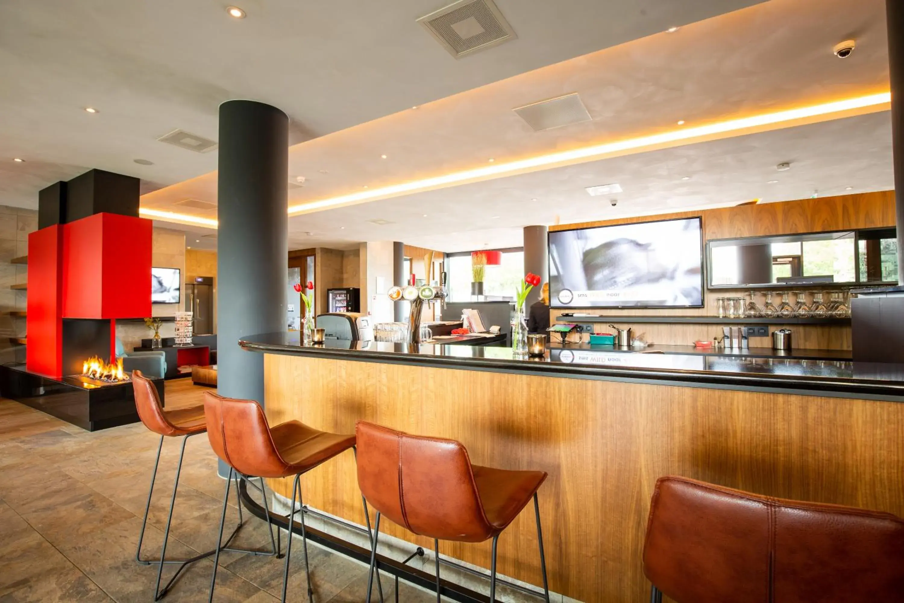 Lounge or bar, Lounge/Bar in Bastion Hotel Geleen