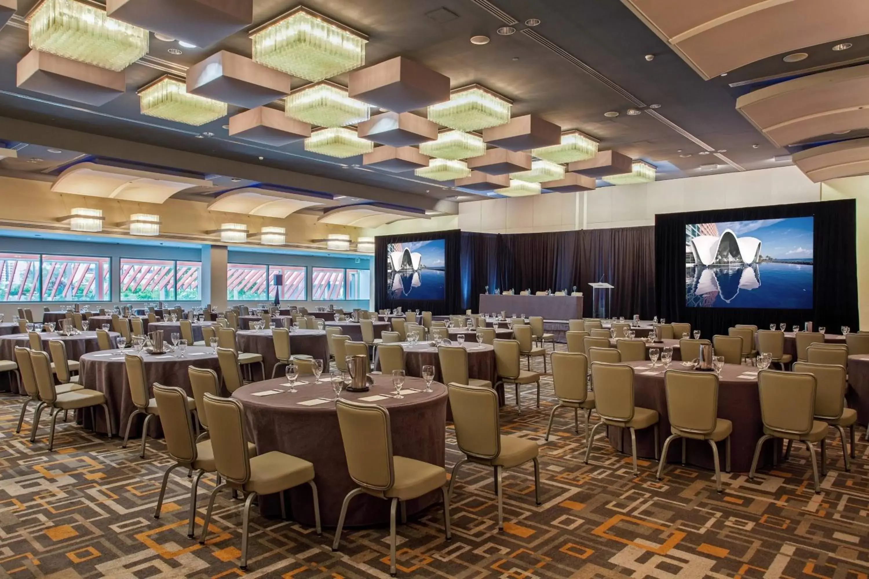 Meeting/conference room in La Concha Renaissance San Juan Resort