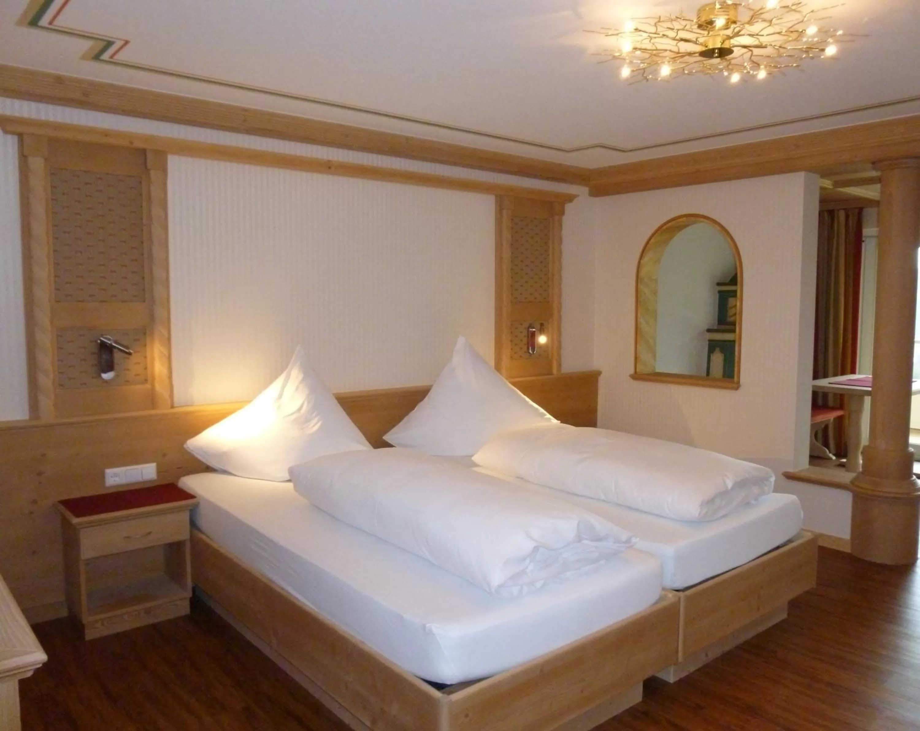 Superior Double Room with Balcony in Hotel Schwarzwald-Resort Rößle