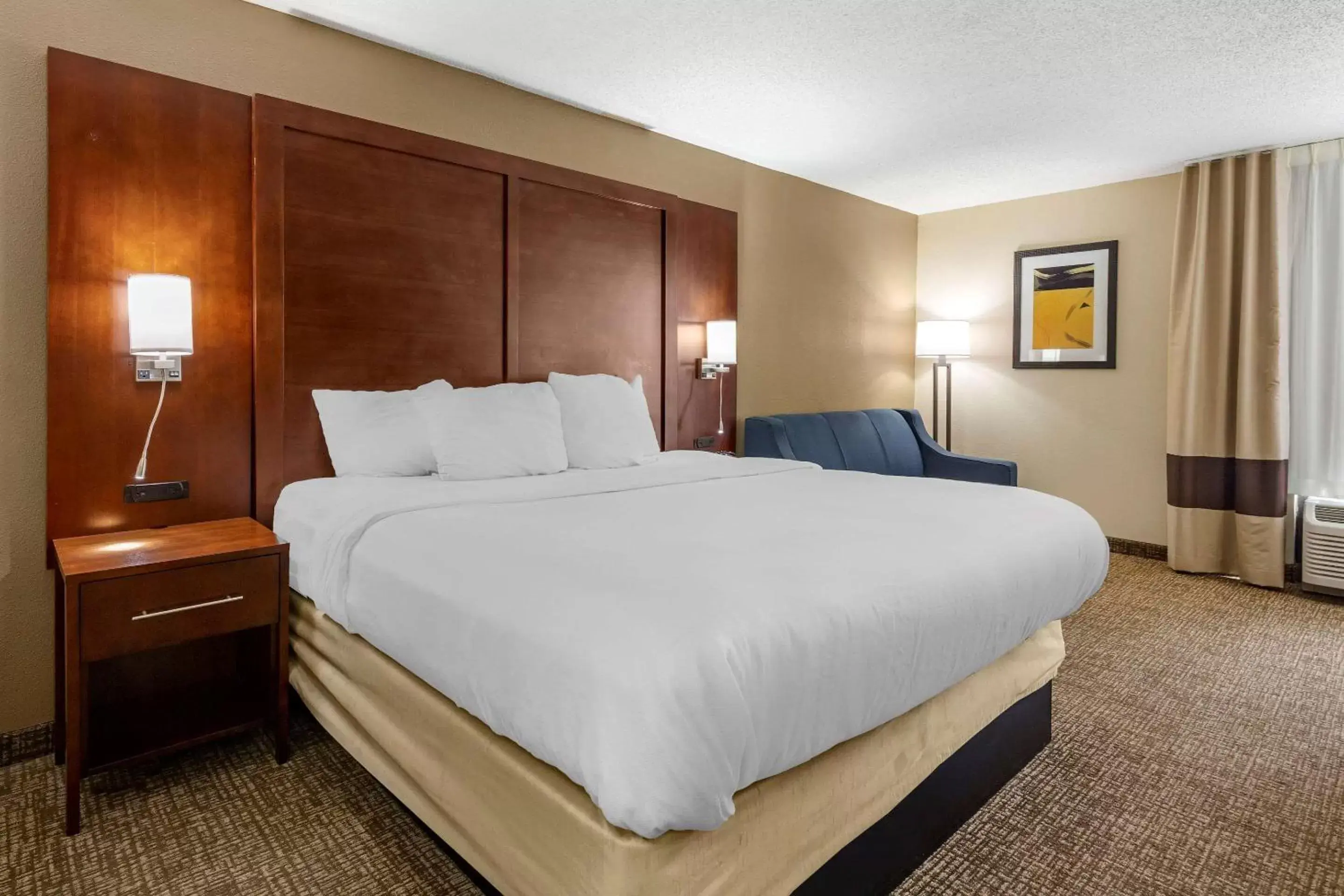 Bedroom, Bed in Comfort Inn Laurinburg