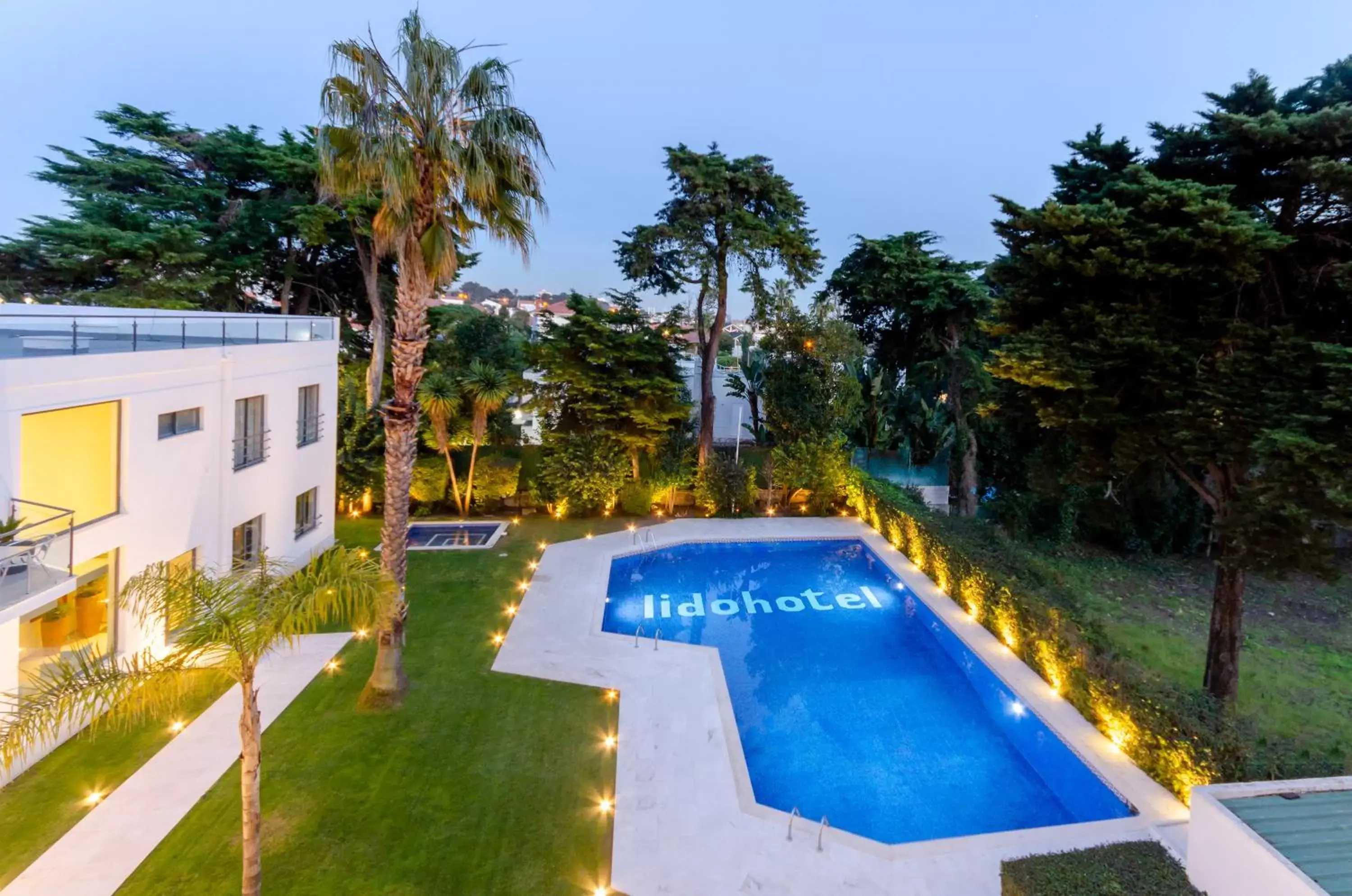 Swimming Pool in Hotel Lido