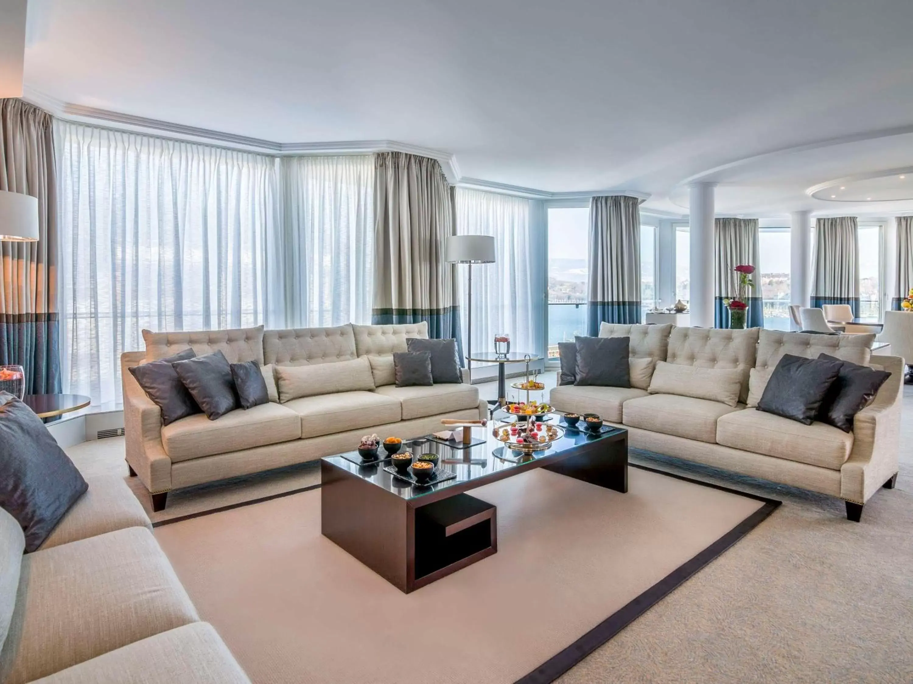 Bedroom, Seating Area in Fairmont Grand Hotel Geneva