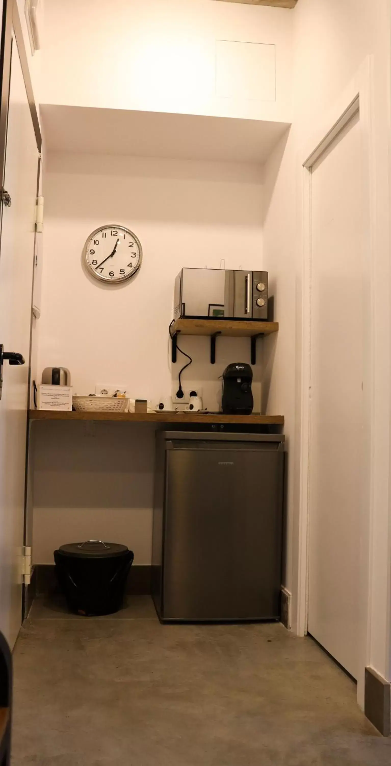Coffee/tea facilities, Kitchen/Kitchenette in Urban House Siurot 33