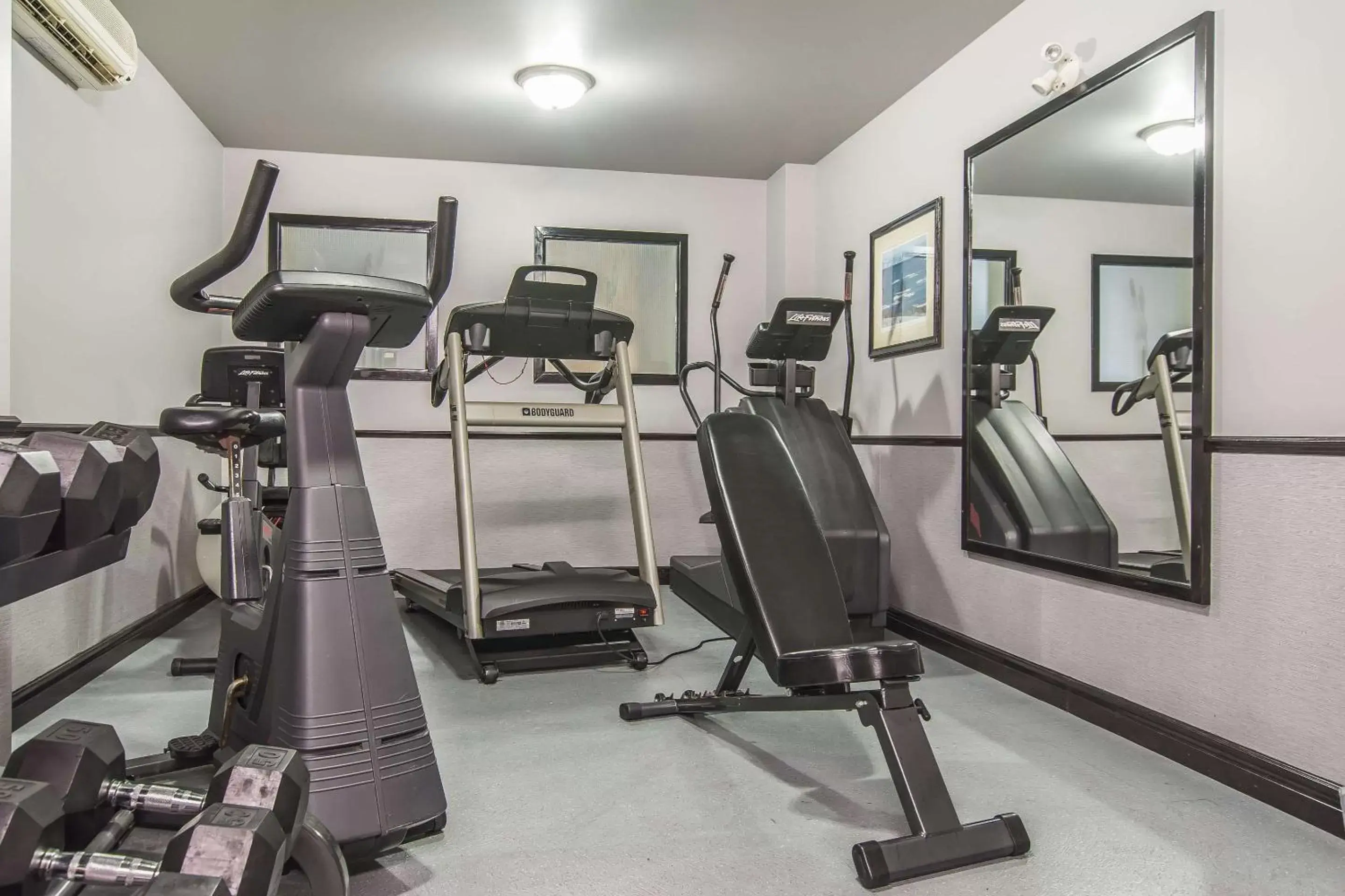 Fitness centre/facilities, Fitness Center/Facilities in Quality Inn Riviere-Du-Loup