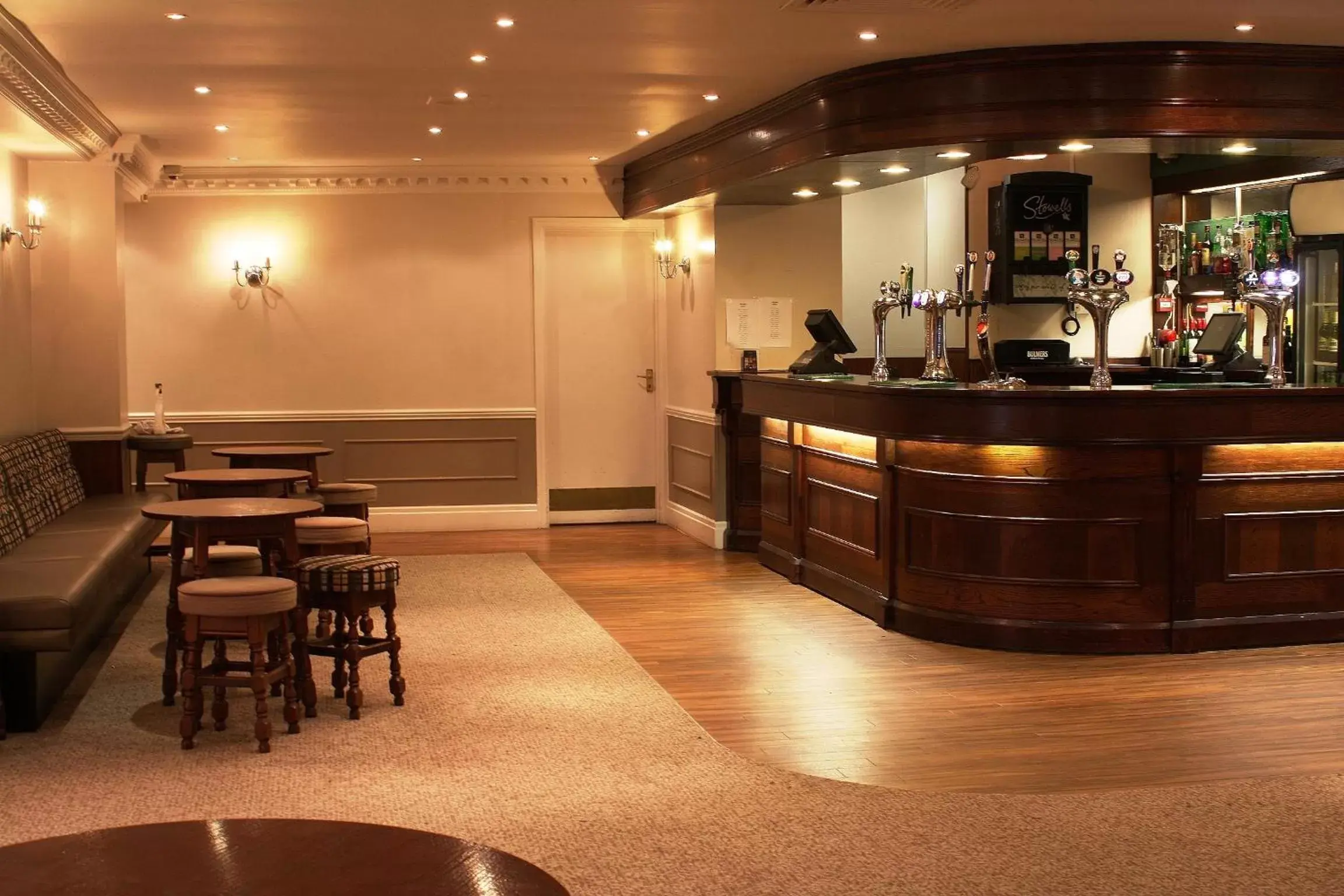 Lounge or bar, Lounge/Bar in Consort Hotel