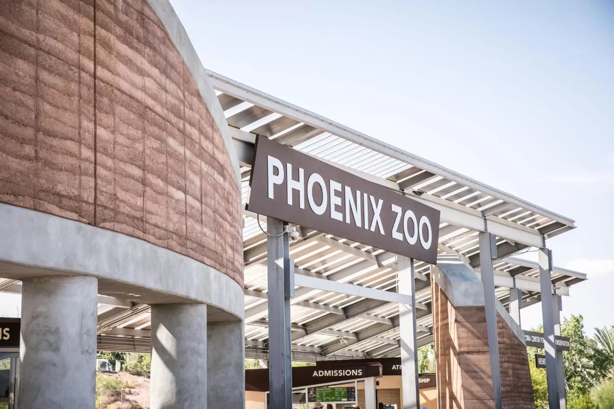 Nearby landmark, Property Building in Holiday Inn Phoenix Airport, an IHG Hotel